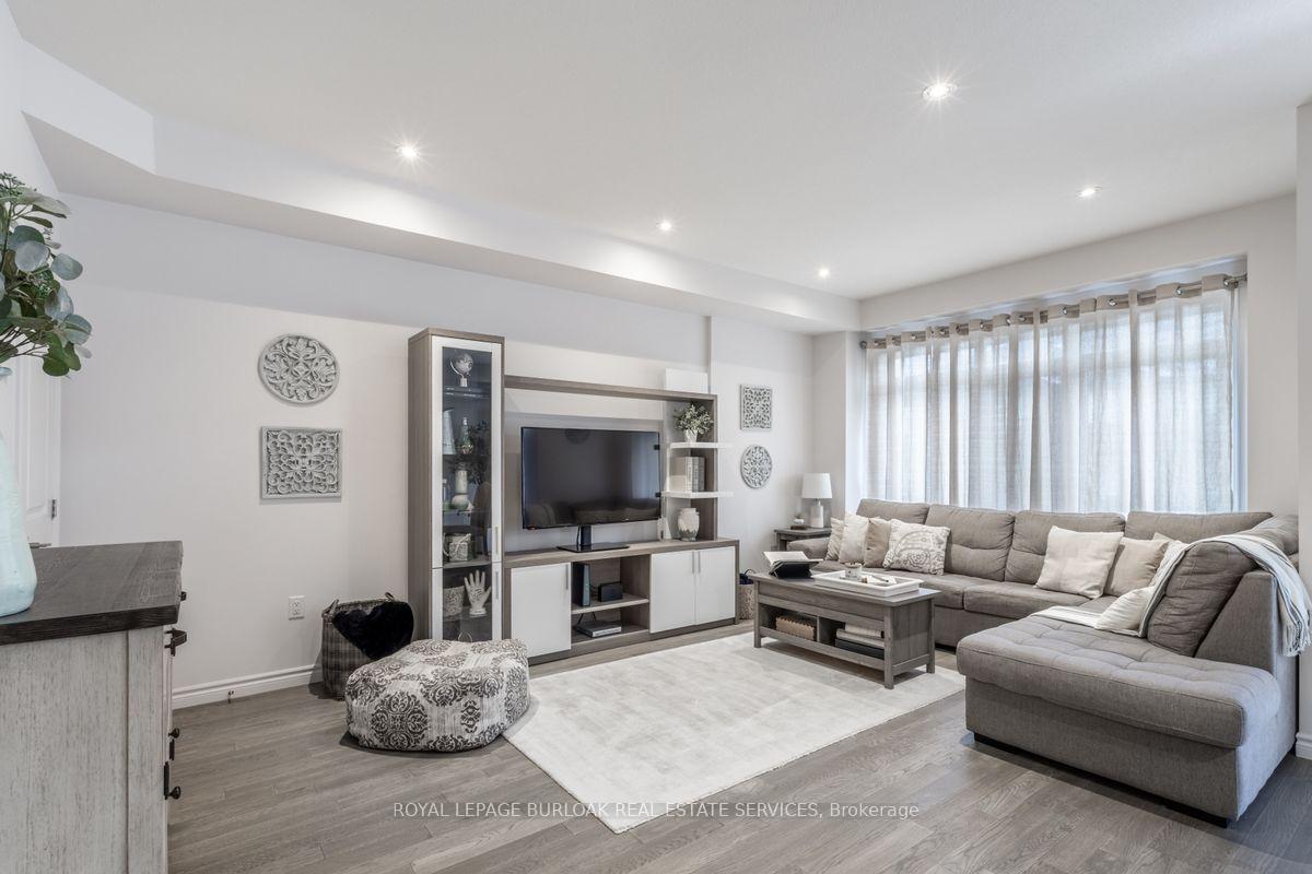 Photo 16 of Unit 274, 30 Times Square, Hamilton, Stoney Creek Mountain — HOMEH