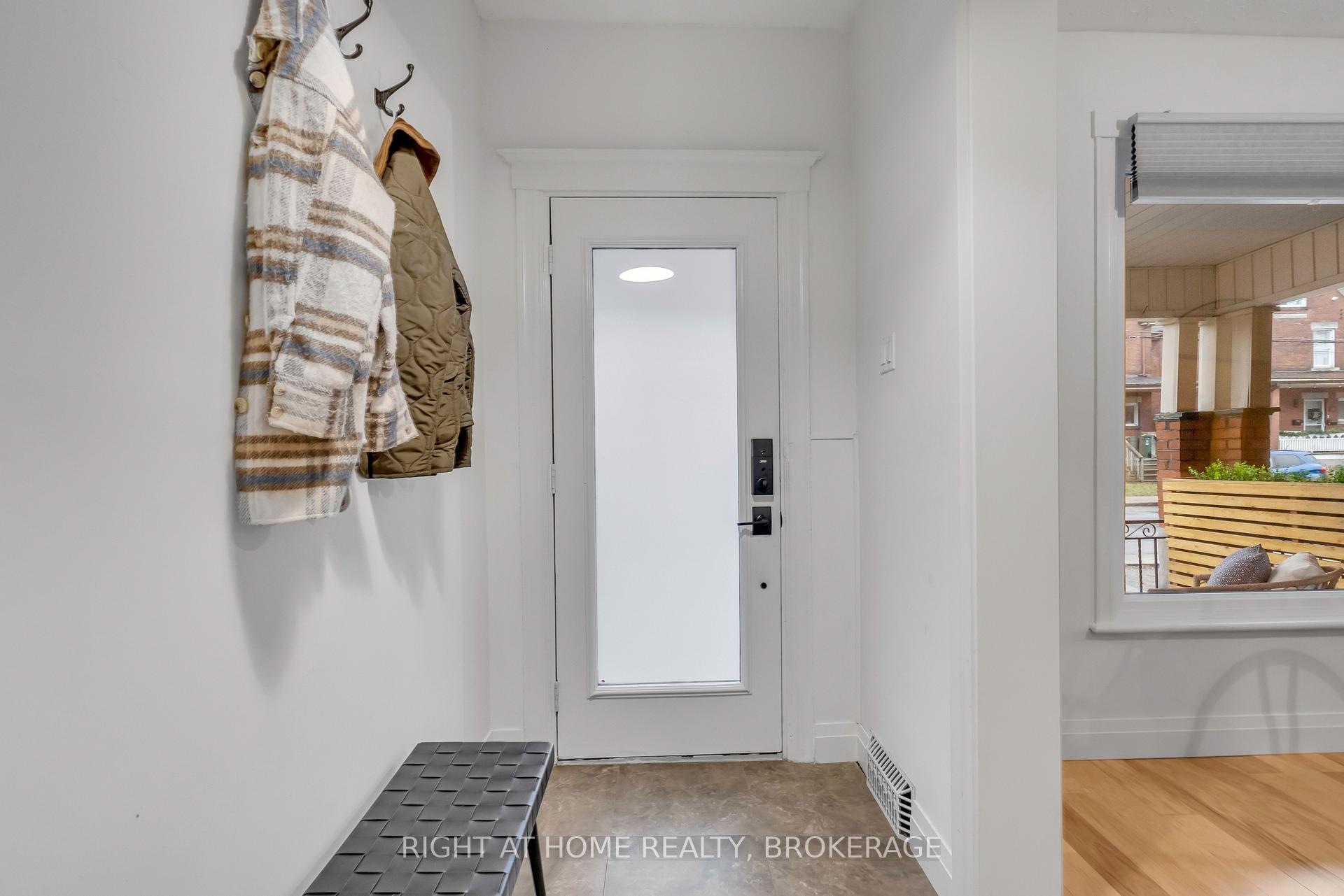 Photo 6 of 13 Cumberland Avenue, Hamilton, St. Clair — HOMEH