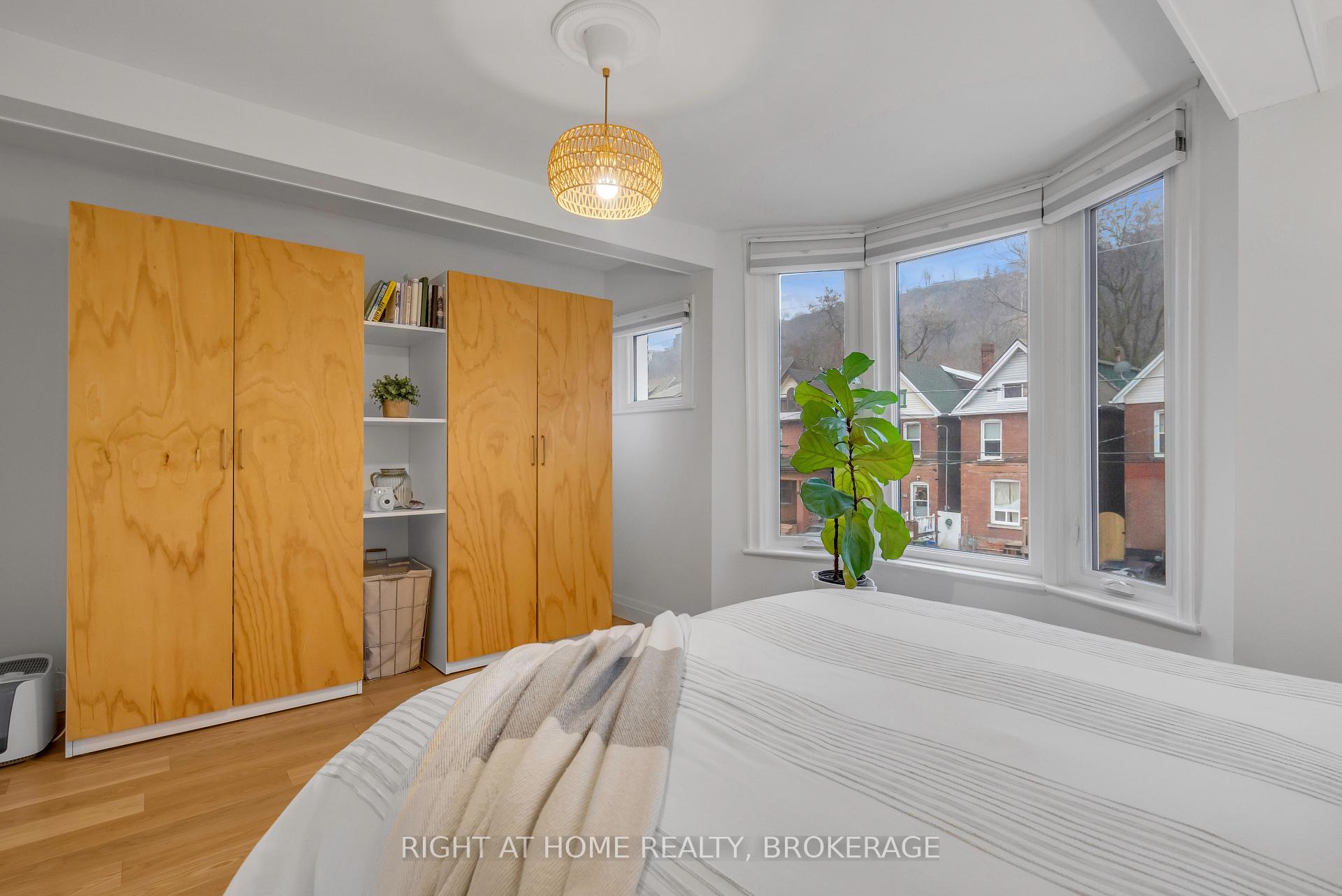 Photo 23 of 13 Cumberland Avenue, Hamilton, St. Clair — HOMEH