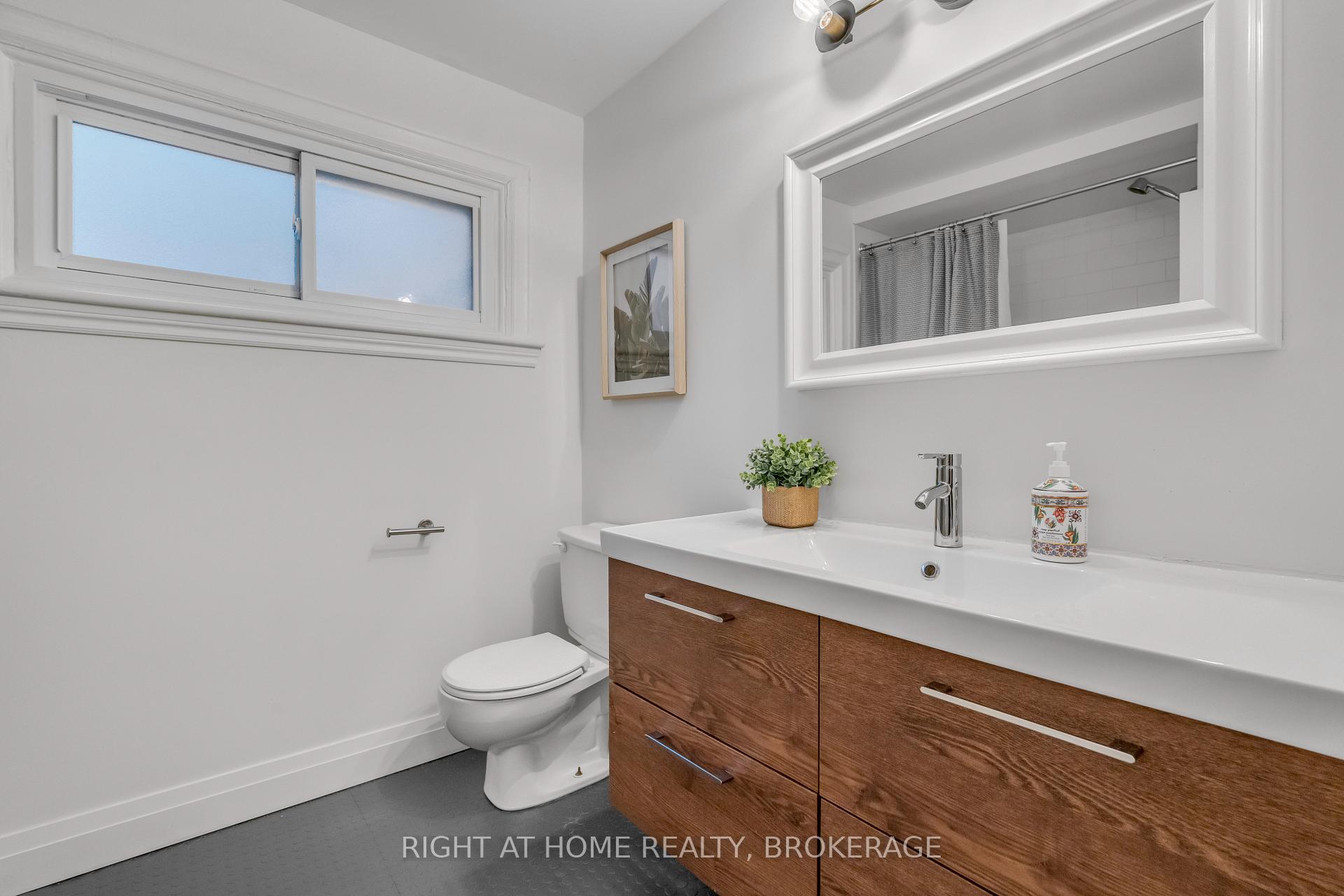 Photo 30 of 13 Cumberland Avenue, Hamilton, St. Clair — HOMEH