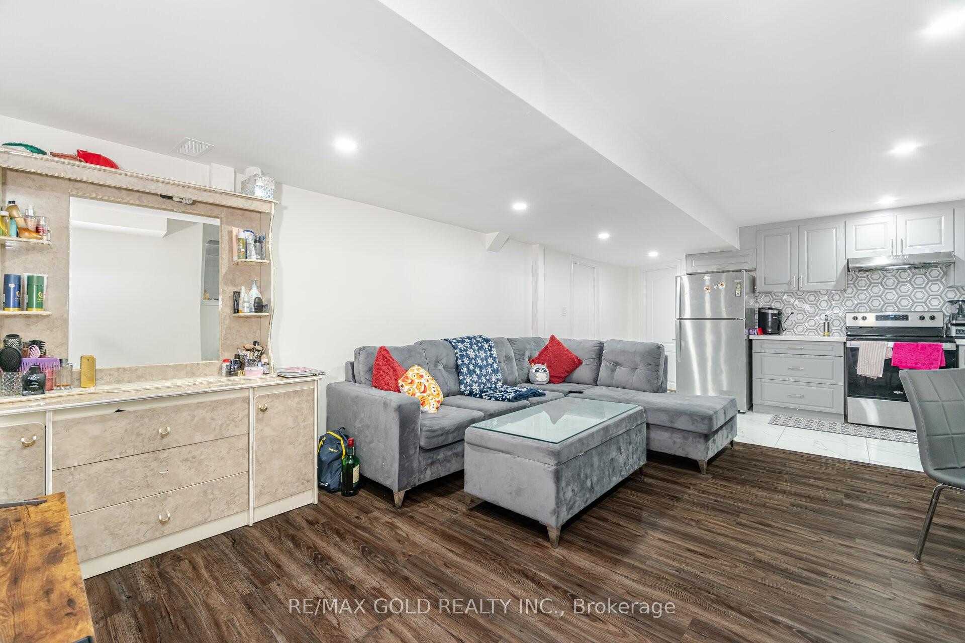 Photo 45 of 6 Duet Street, Brampton, Toronto Gore Rural Estate — HOMEH