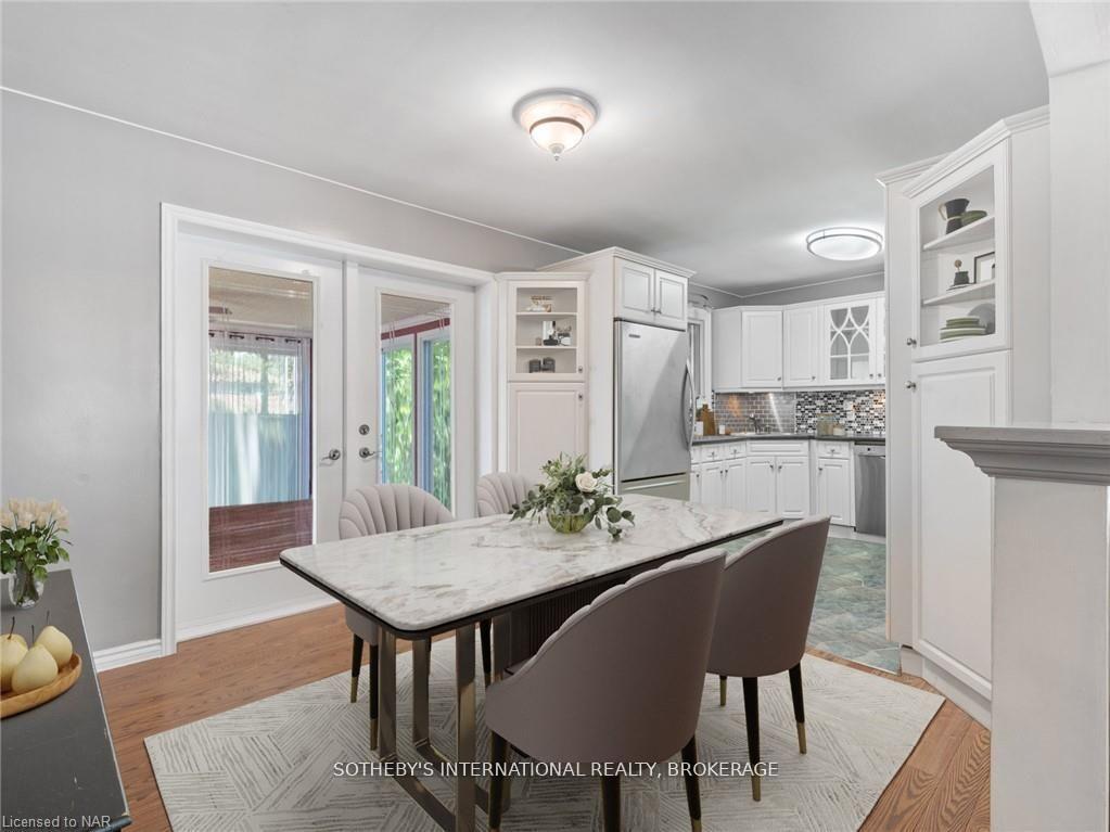 Photo 4 of 17 Clearview Heights, St. Catharines, Burleigh Hill — HOMEH