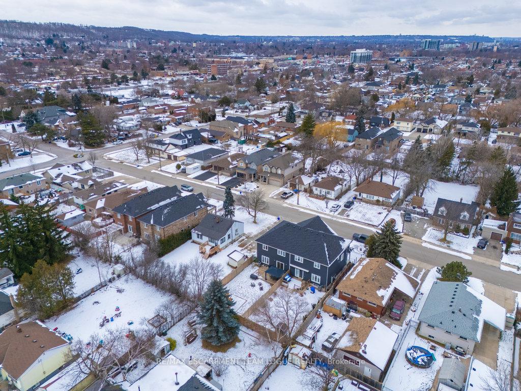 Photo 77 of 36 Warwick Road, Hamilton, Stoney Creek — HOMEH