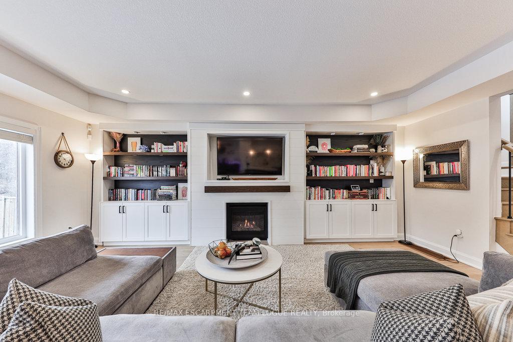 Photo 32 of 36 Warwick Road, Hamilton, Stoney Creek — HOMEH