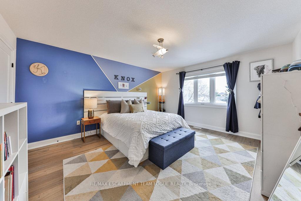 Photo 43 of 36 Warwick Road, Hamilton, Stoney Creek — HOMEH