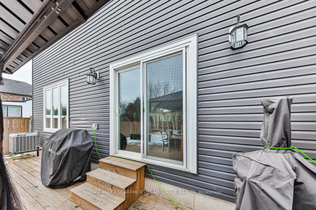 Photo 51 of 36 Warwick Road, Hamilton, Stoney Creek — HOMEH