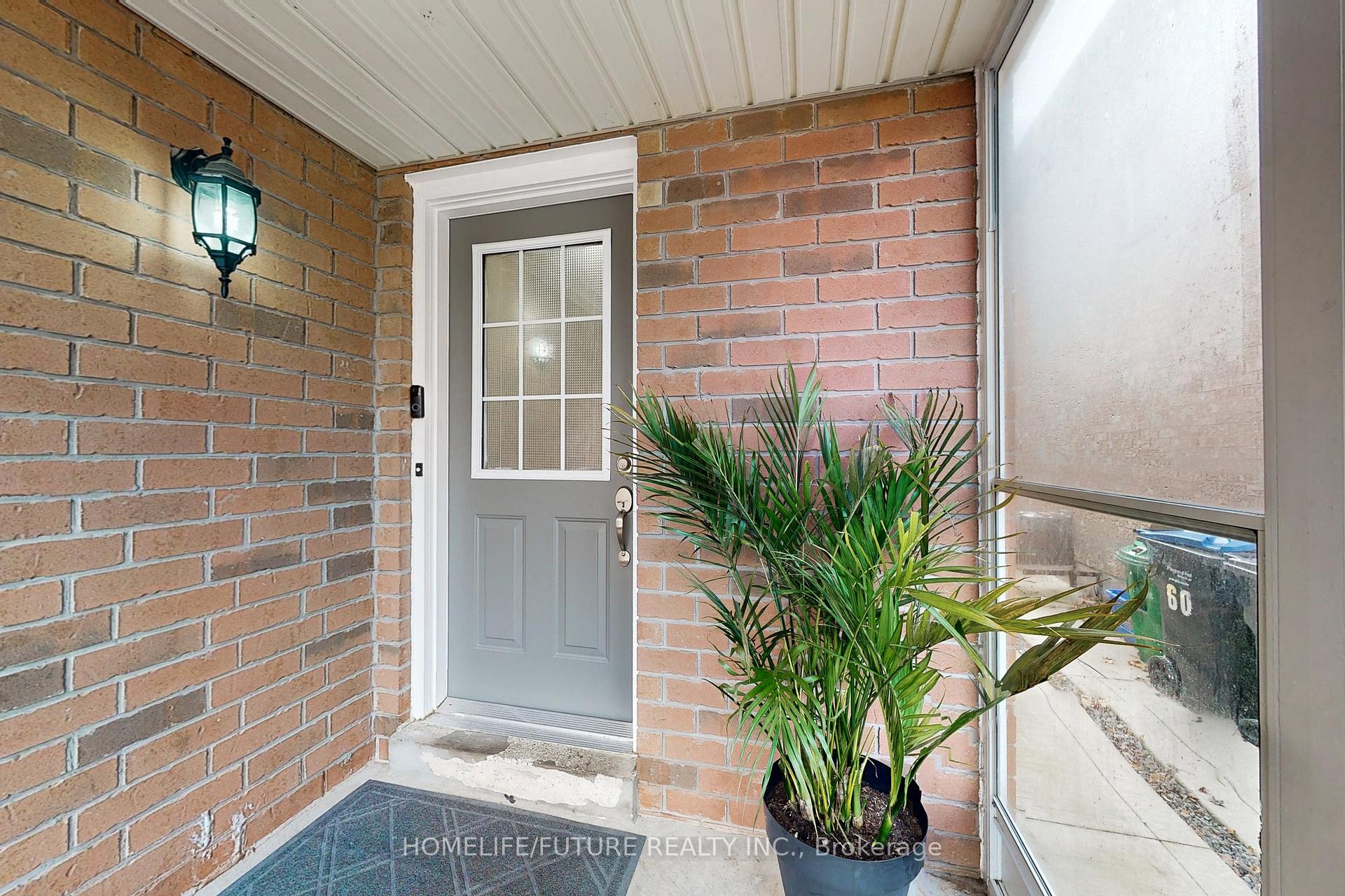Photo 3 of 62 Lonestar Crescent, Brampton, Fletcher's Meadow — HOMEH