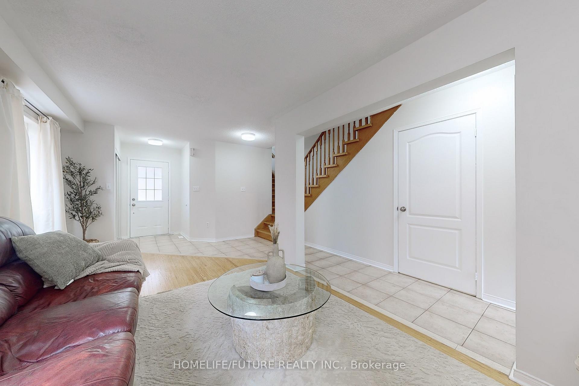Photo 6 of 62 Lonestar Crescent, Brampton, Fletcher's Meadow — HOMEH