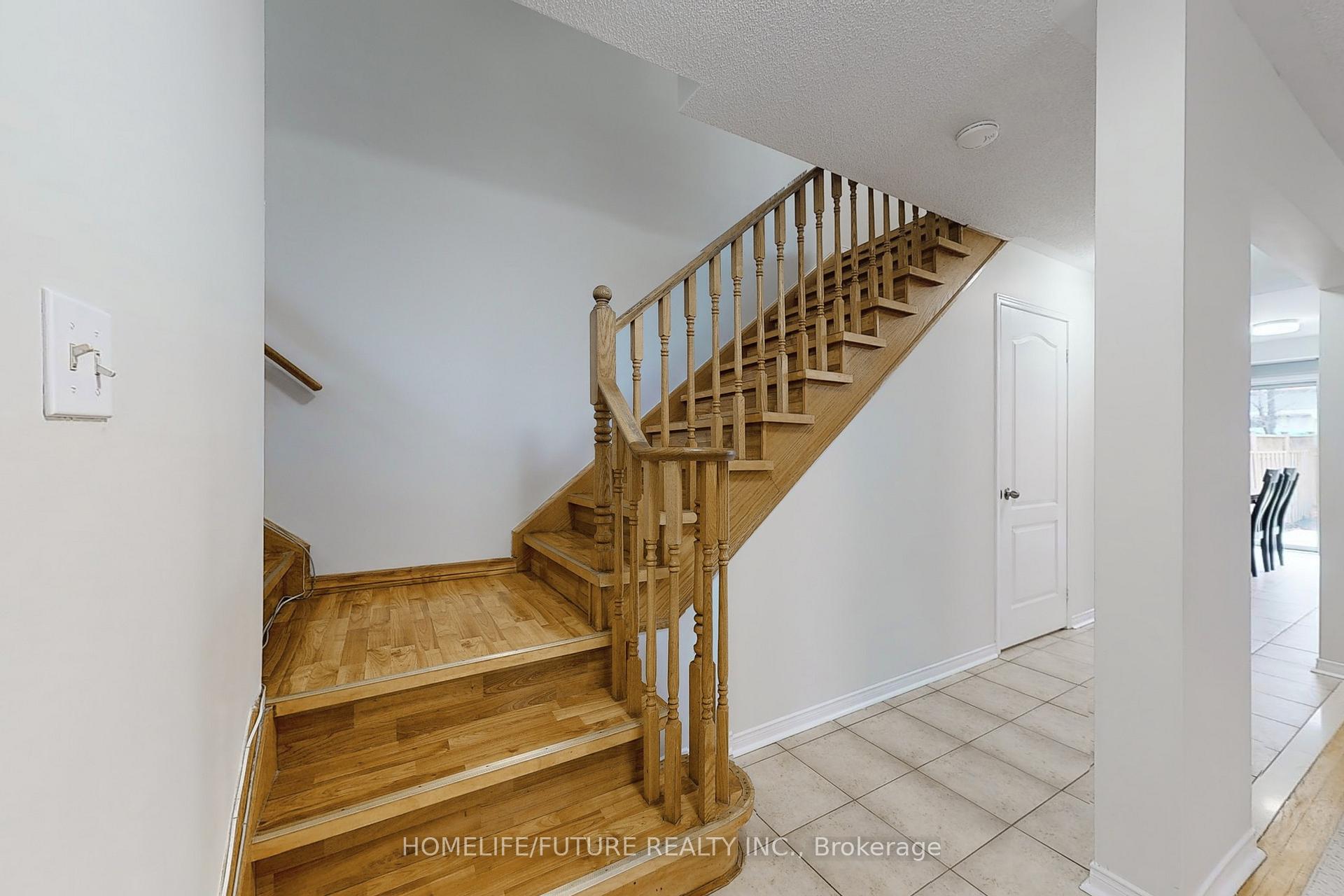 Photo 18 of 62 Lonestar Crescent, Brampton, Fletcher's Meadow — HOMEH