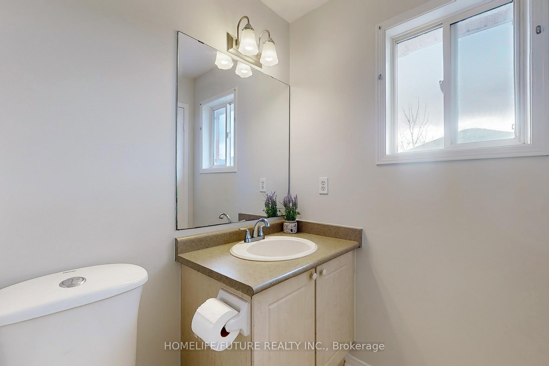 Photo 26 of 62 Lonestar Crescent, Brampton, Fletcher's Meadow — HOMEH