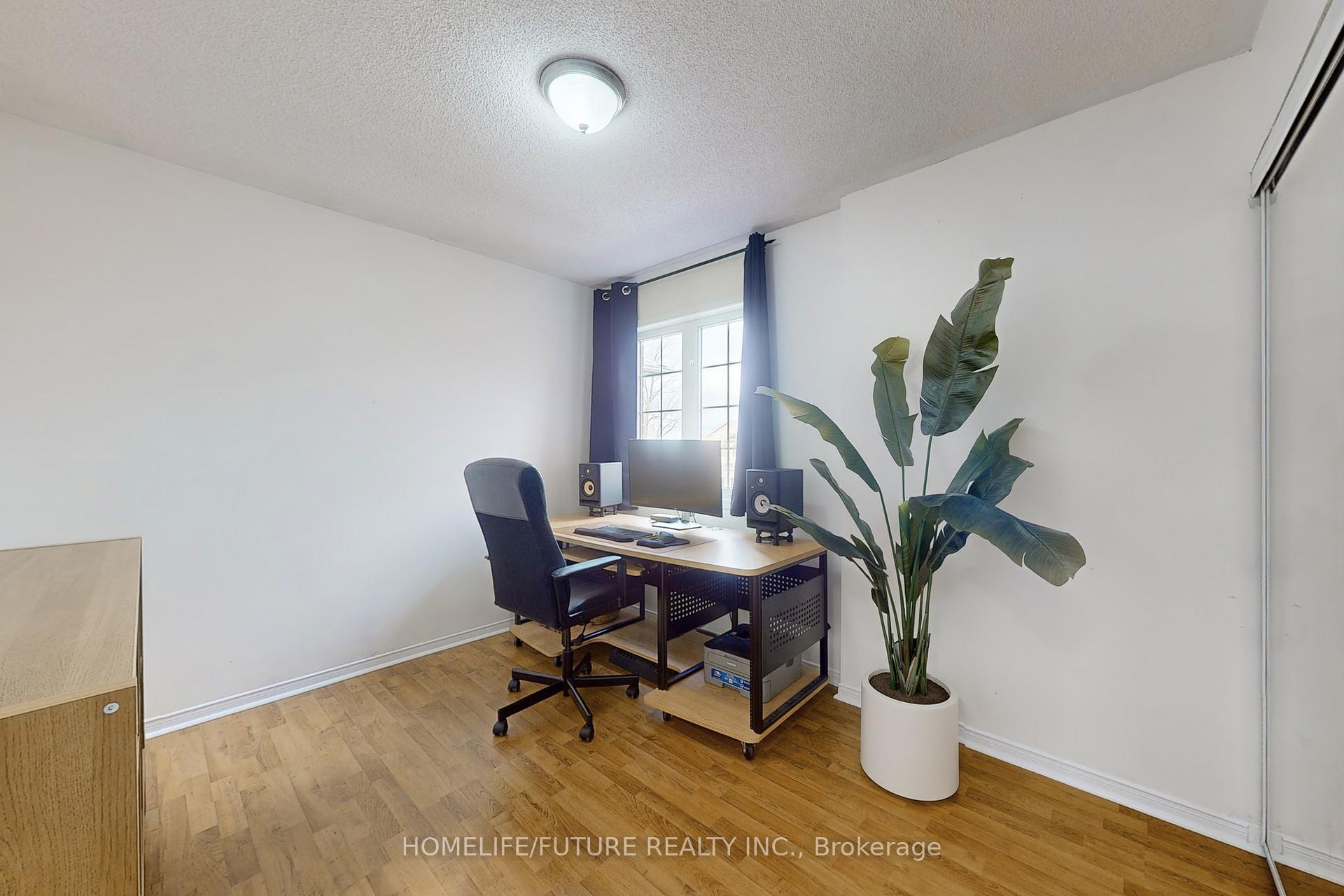 Photo 27 of 62 Lonestar Crescent, Brampton, Fletcher's Meadow — HOMEH