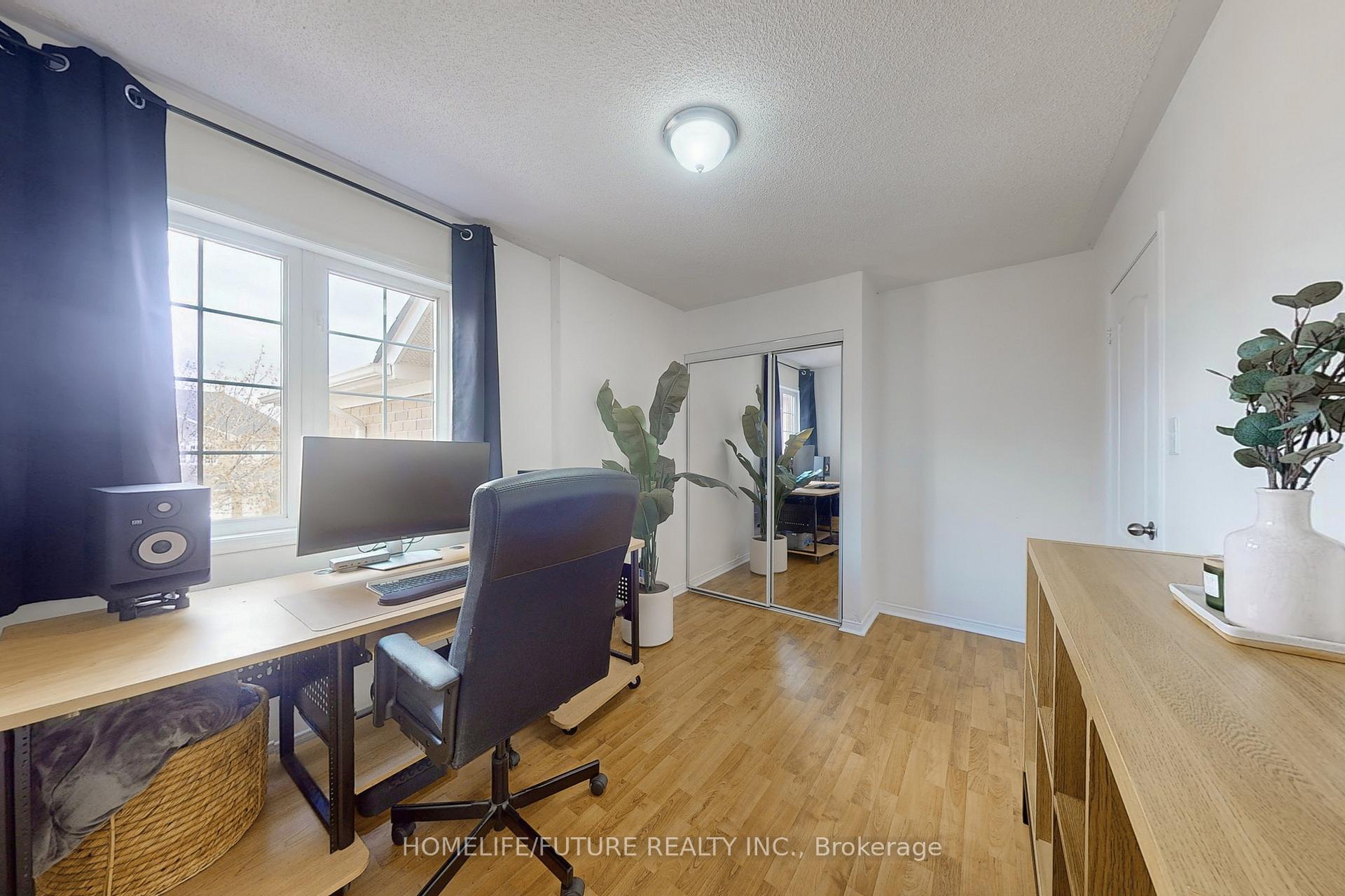 Photo 29 of 62 Lonestar Crescent, Brampton, Fletcher's Meadow — HOMEH