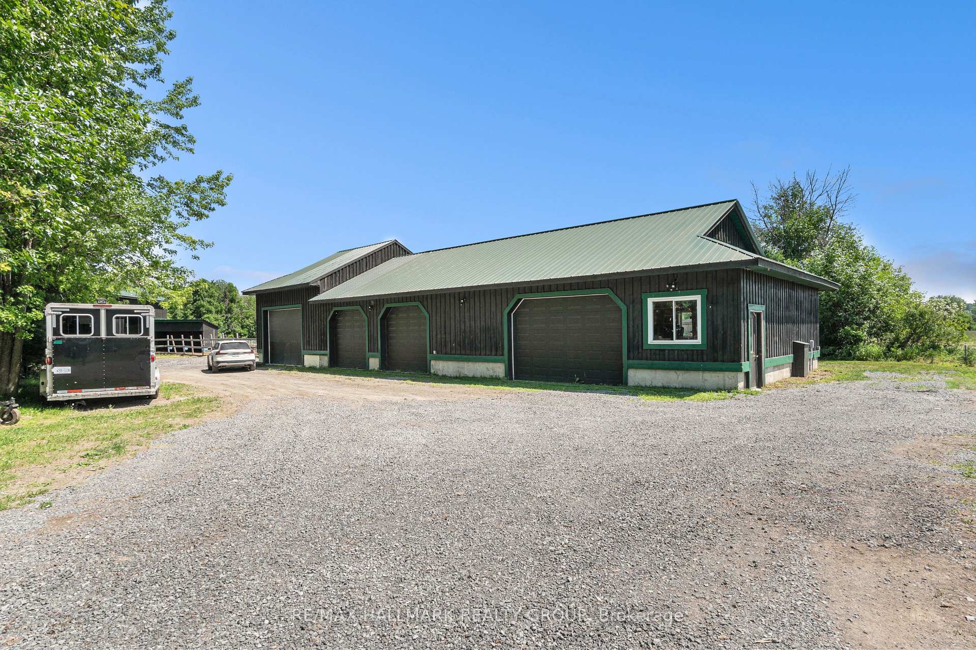 Photo 11 of 422 Old Coach Road, Ottawa, Huntley Ward (North East) — HOMEH