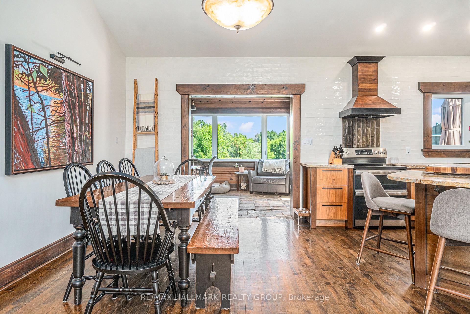 Photo 18 of 422 Old Coach Road, Ottawa, Huntley Ward (North East) — HOMEH