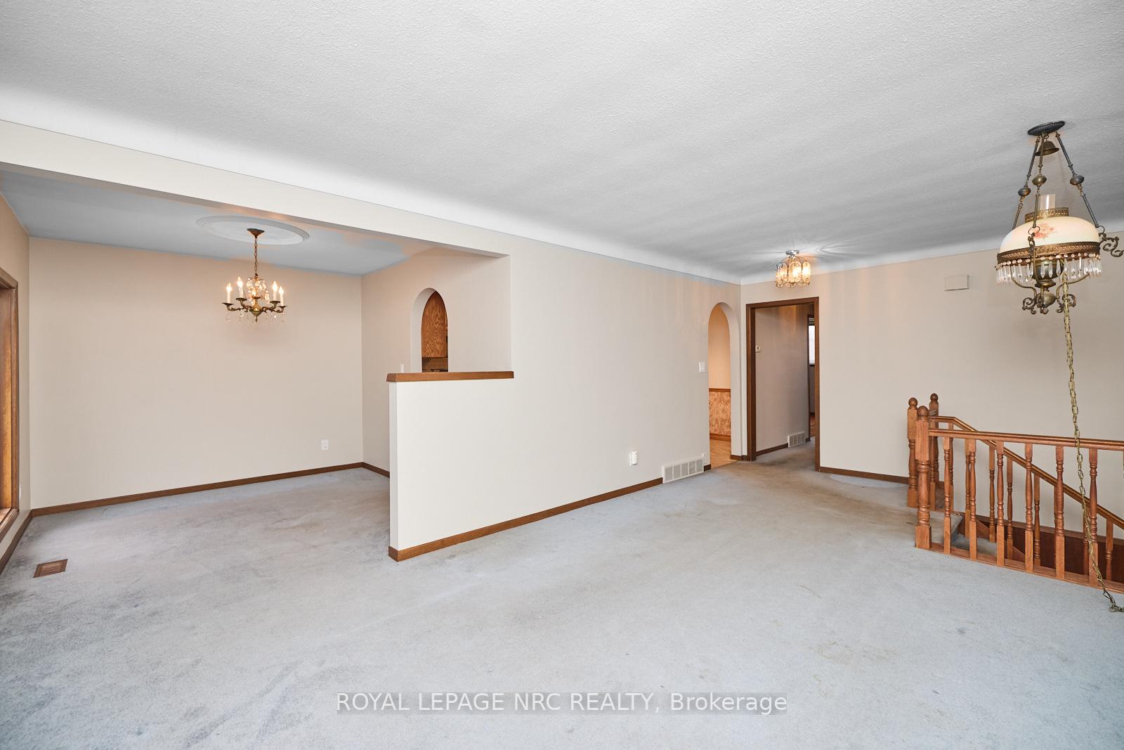 Photo 8 of 3 Linlake Drive, St. Catharines, Lakeport — HOMEH