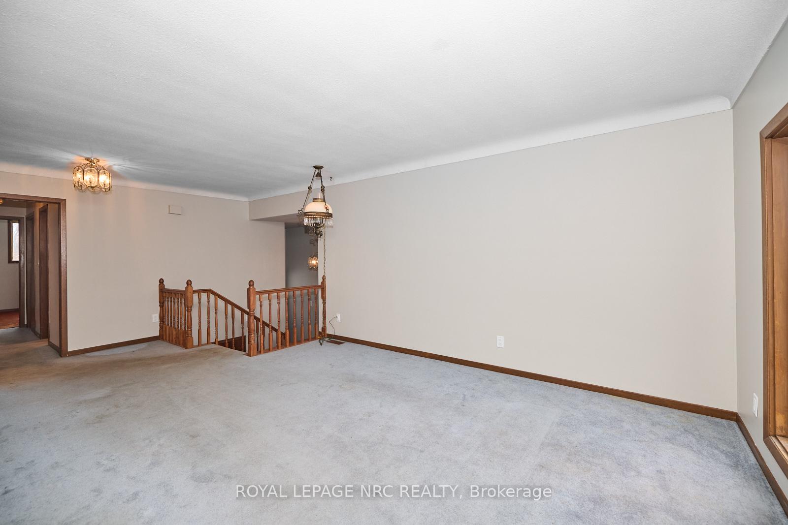 Photo 9 of 3 Linlake Drive, St. Catharines, Lakeport — HOMEH