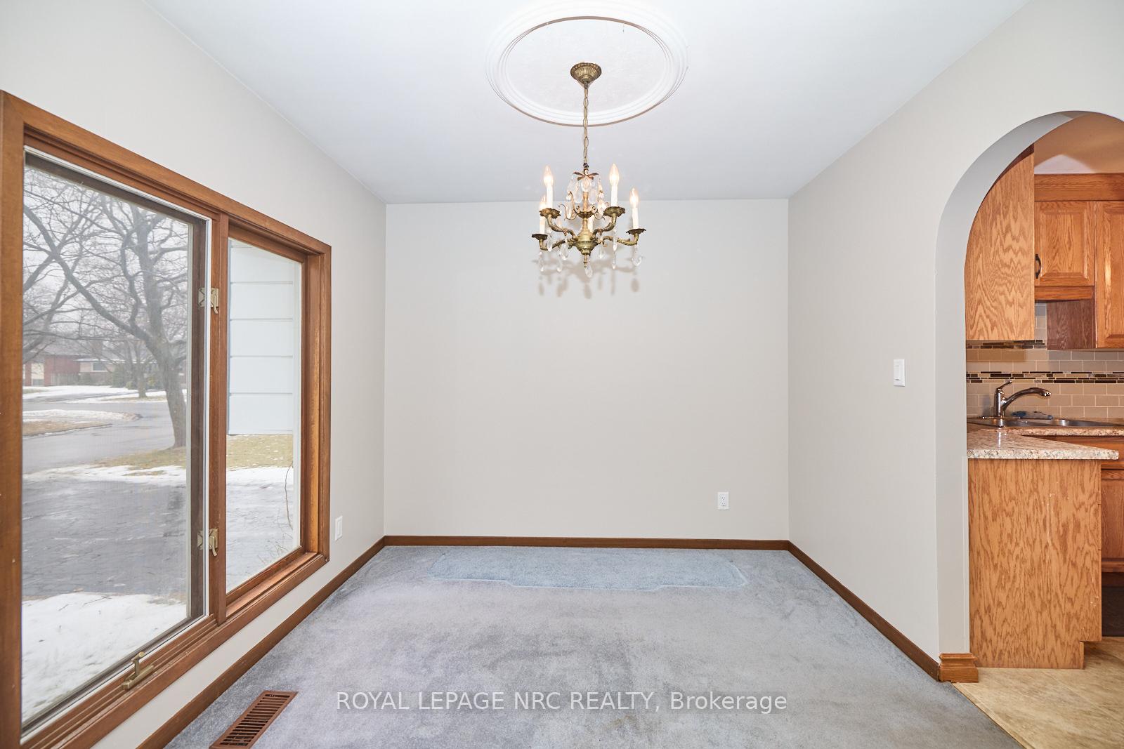 Photo 11 of 3 Linlake Drive, St. Catharines, Lakeport — HOMEH