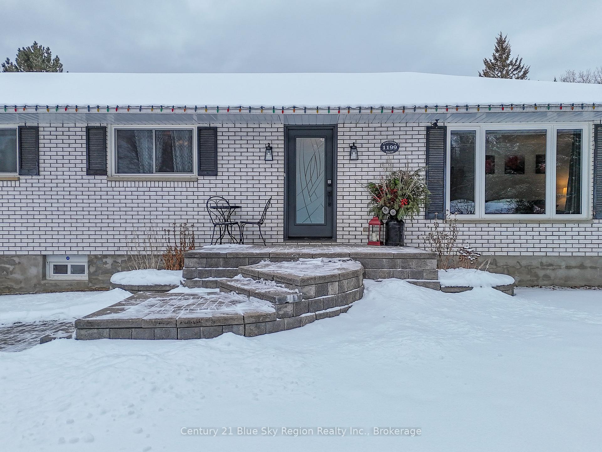 Photo 3 of 1199 Pinecreek Road S, Callander — HOMEH