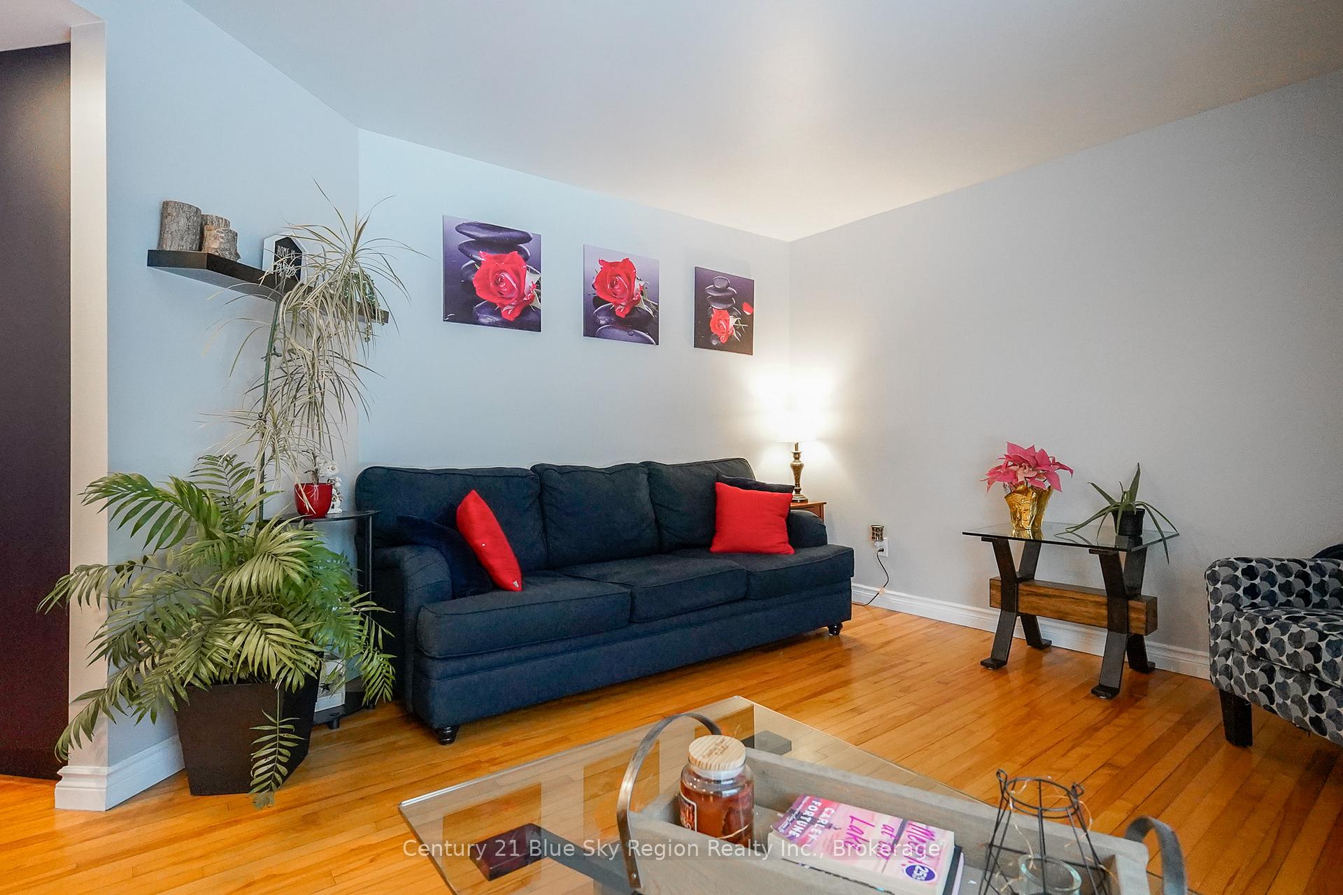 Photo 8 of 1199 Pinecreek Road S, Callander — HOMEH