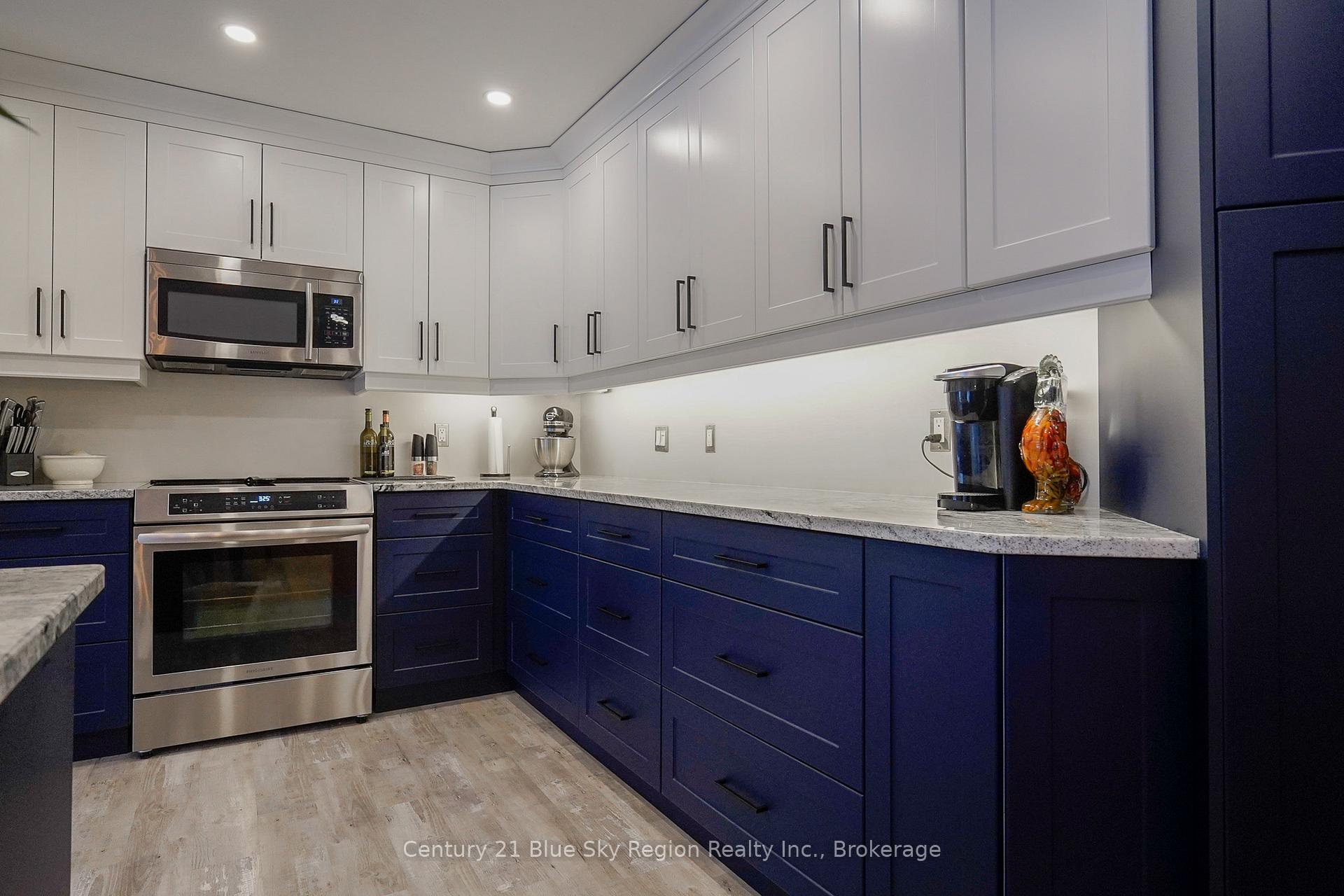 Photo 10 of 1199 Pinecreek Road S, Callander — HOMEH