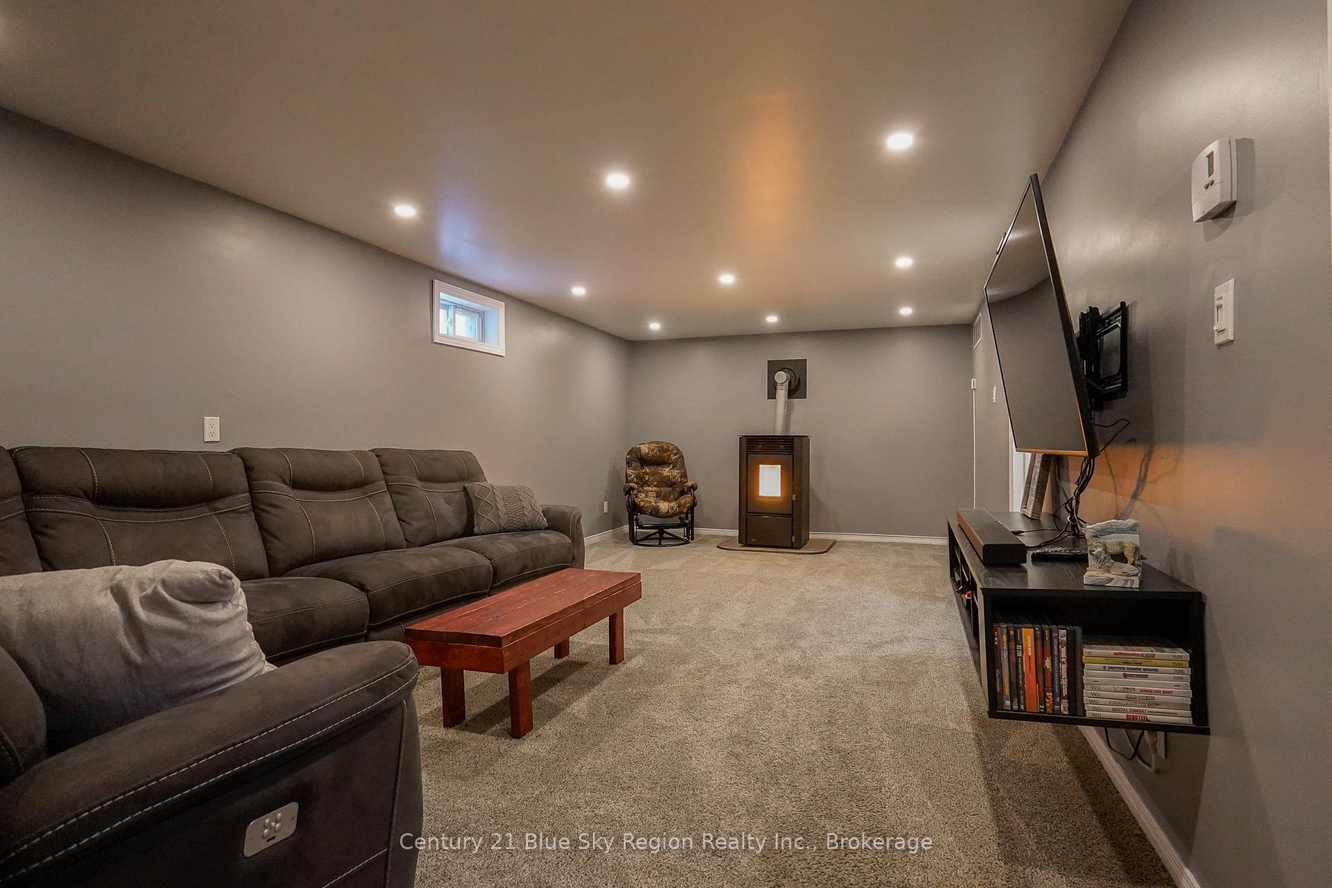 Photo 19 of 1199 Pinecreek Road S, Callander — HOMEH