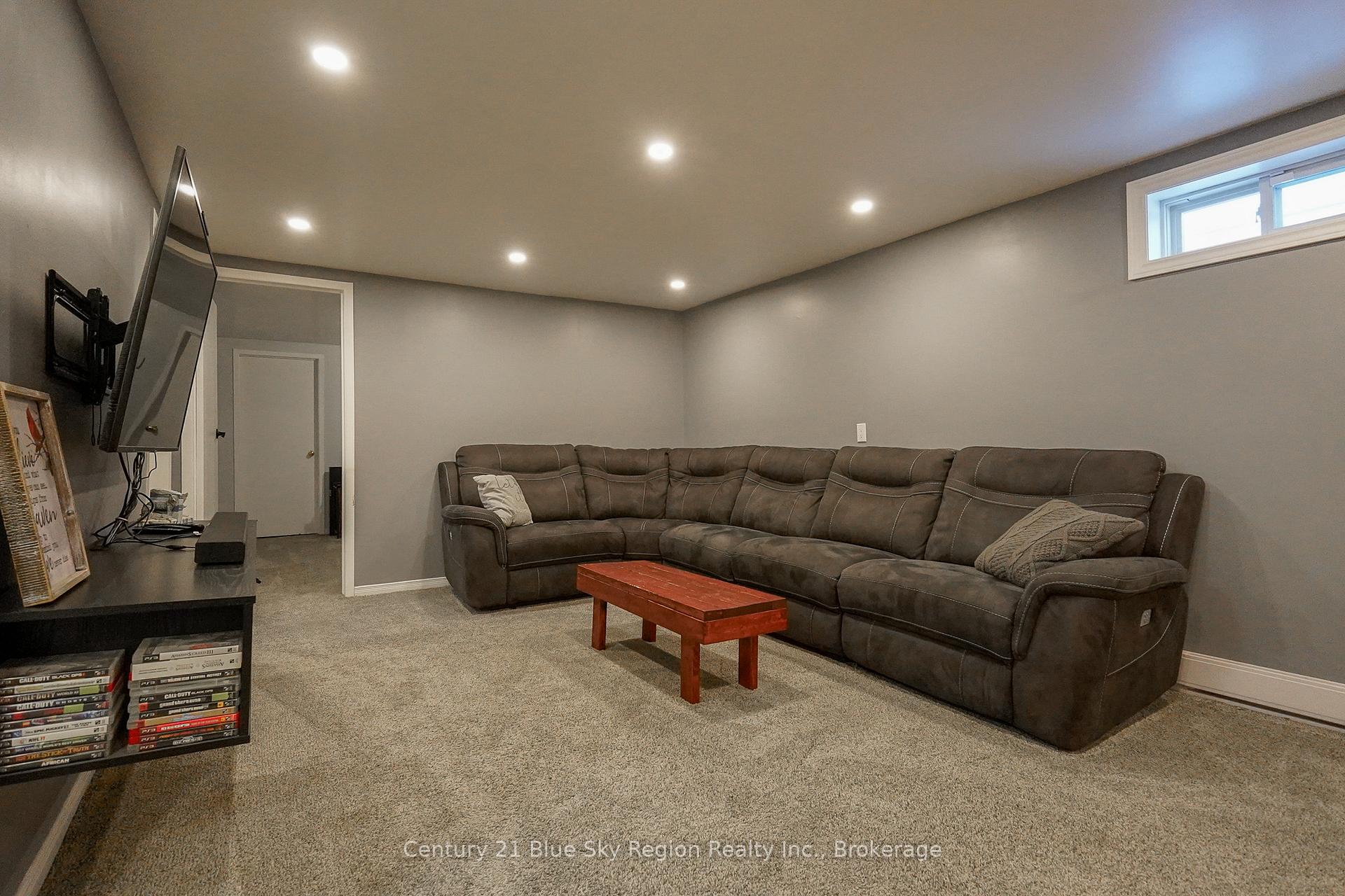 Photo 20 of 1199 Pinecreek Road S, Callander — HOMEH