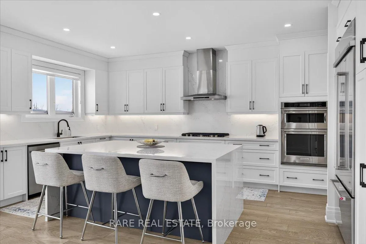 Photo 7 of 17 Sanford Circle, Springwater, Centre Vespra — HOMEH