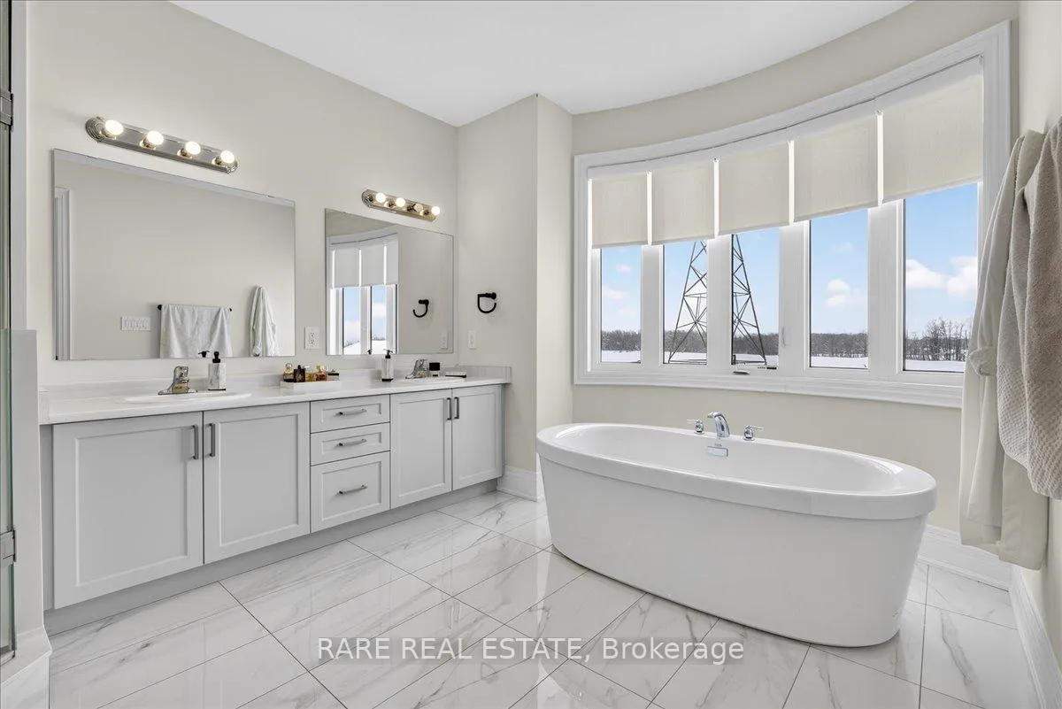 Photo 17 of 17 Sanford Circle, Springwater, Centre Vespra — HOMEH