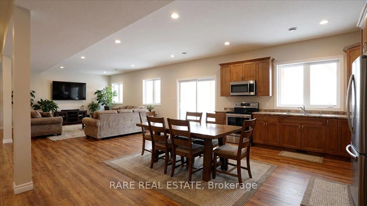 Photo 23 of 17 Sanford Circle, Springwater, Centre Vespra — HOMEH