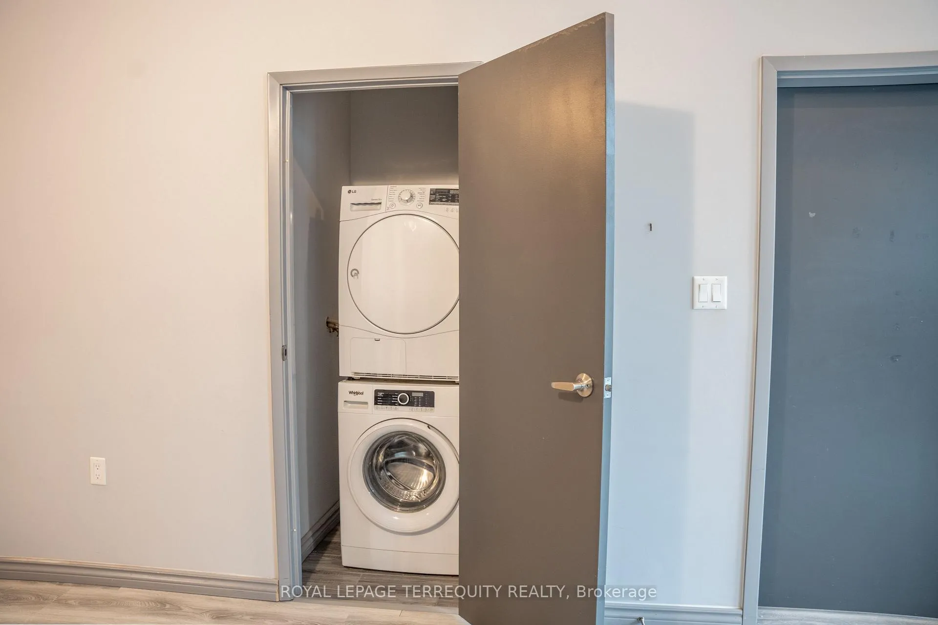 Photo 4 of Unit F106, 275 Larch Street, Waterloo — HOMEH