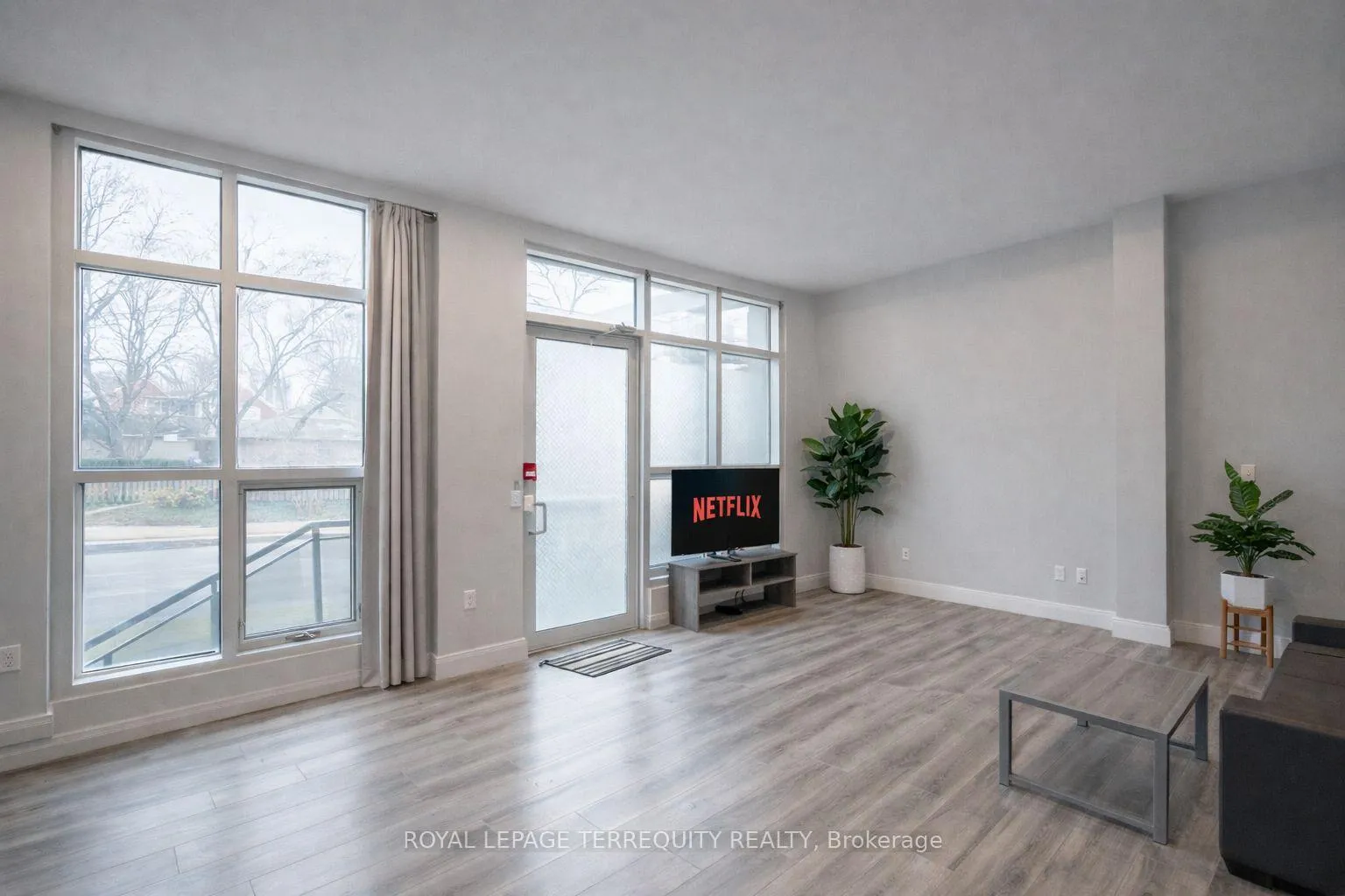 Photo 5 of Unit F106, 275 Larch Street, Waterloo — HOMEH