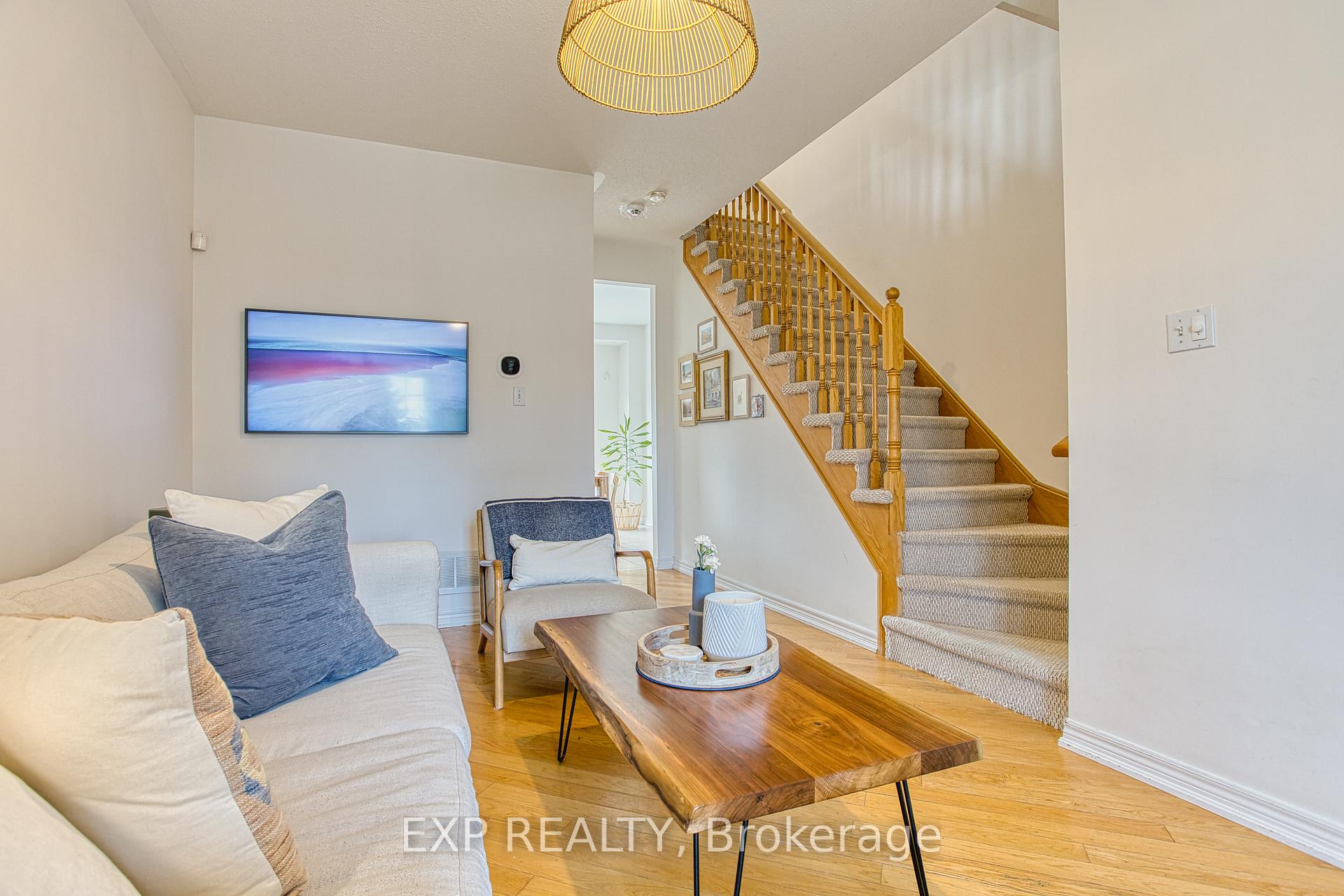 Photo 6 of 228 Springstead Avenue, Hamilton, Winona Park — HOMEH