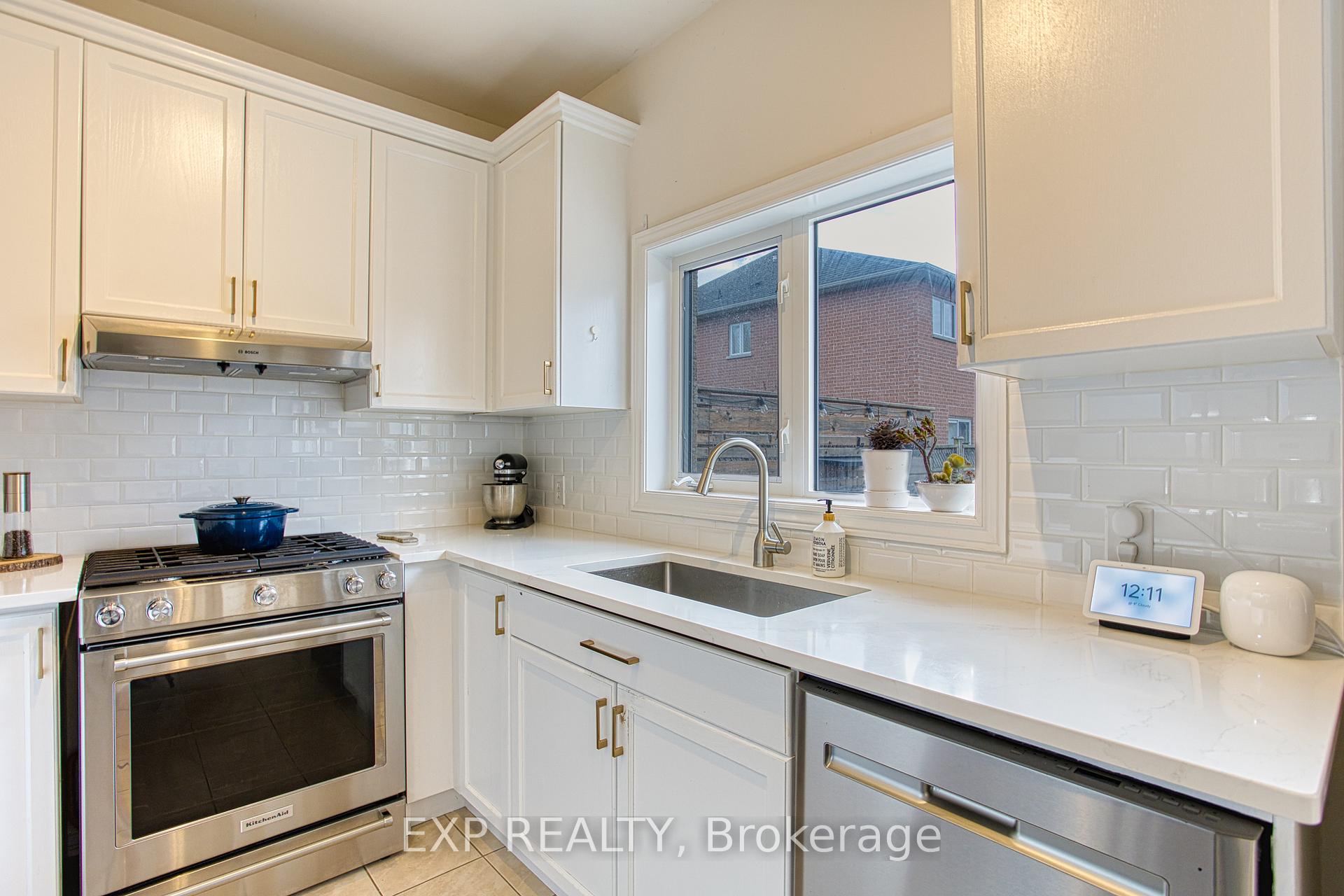 Photo 11 of 228 Springstead Avenue, Hamilton, Winona Park — HOMEH