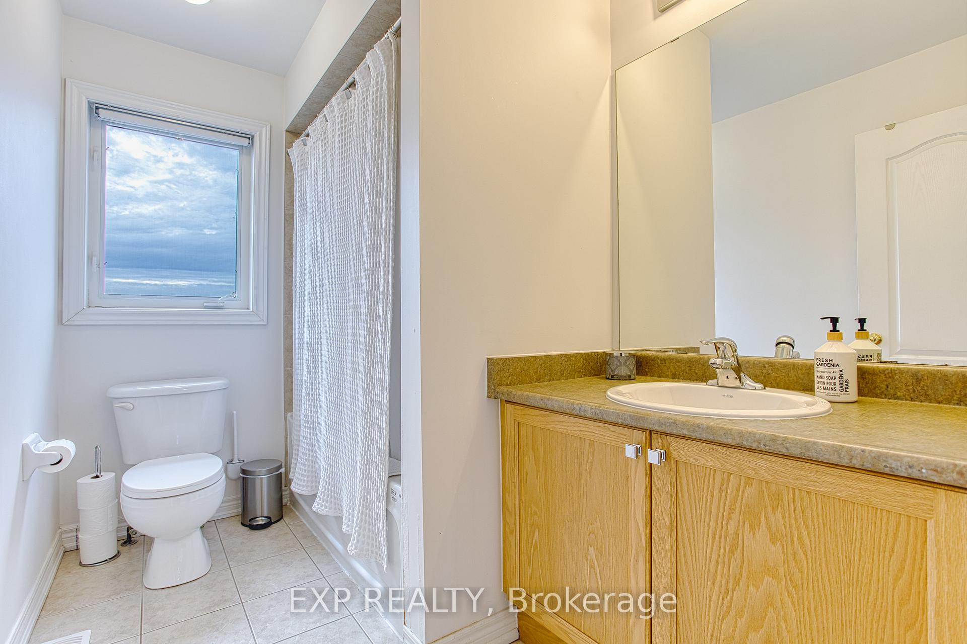 Photo 19 of 228 Springstead Avenue, Hamilton, Winona Park — HOMEH