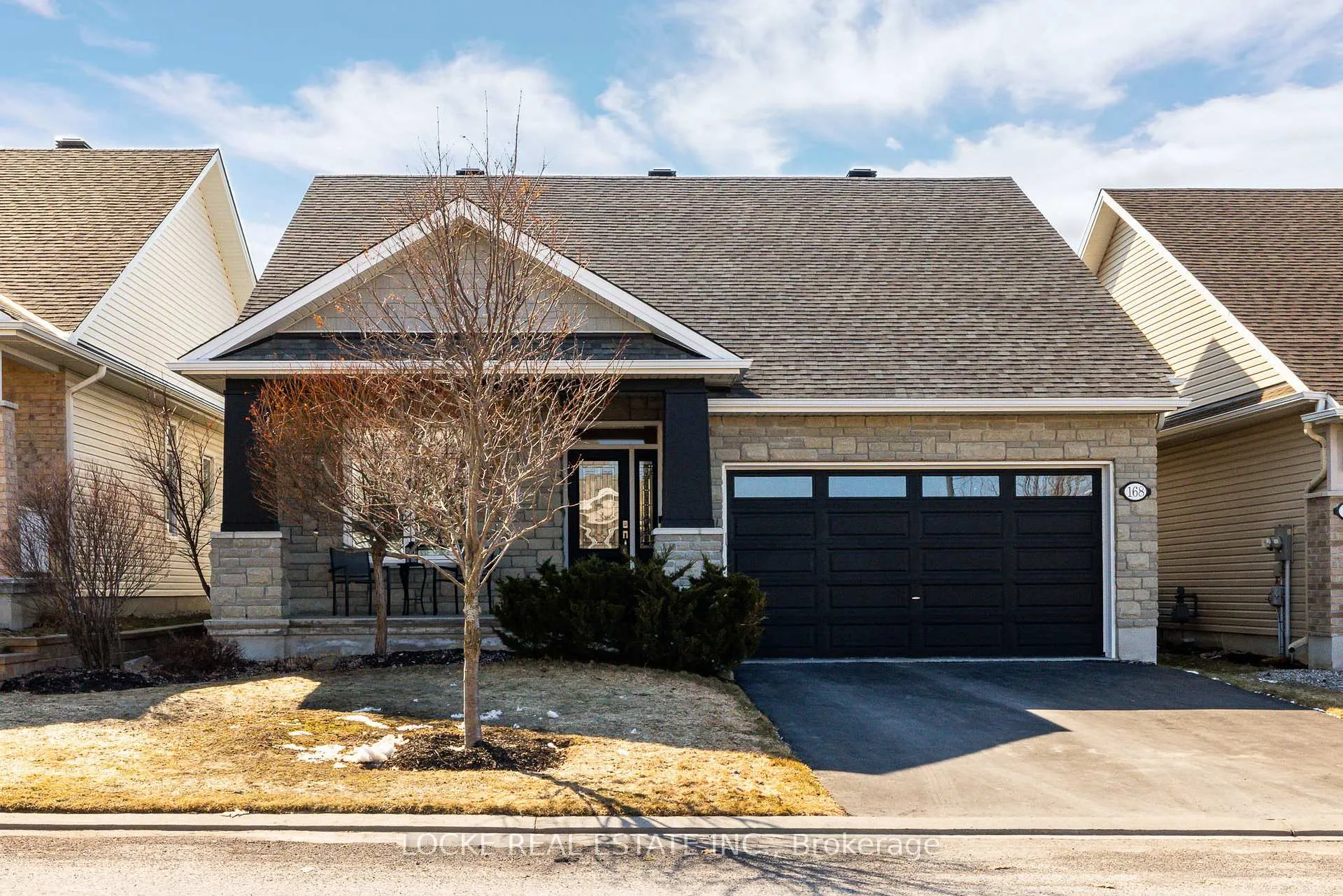 Front of 168 Minoterie Ridge