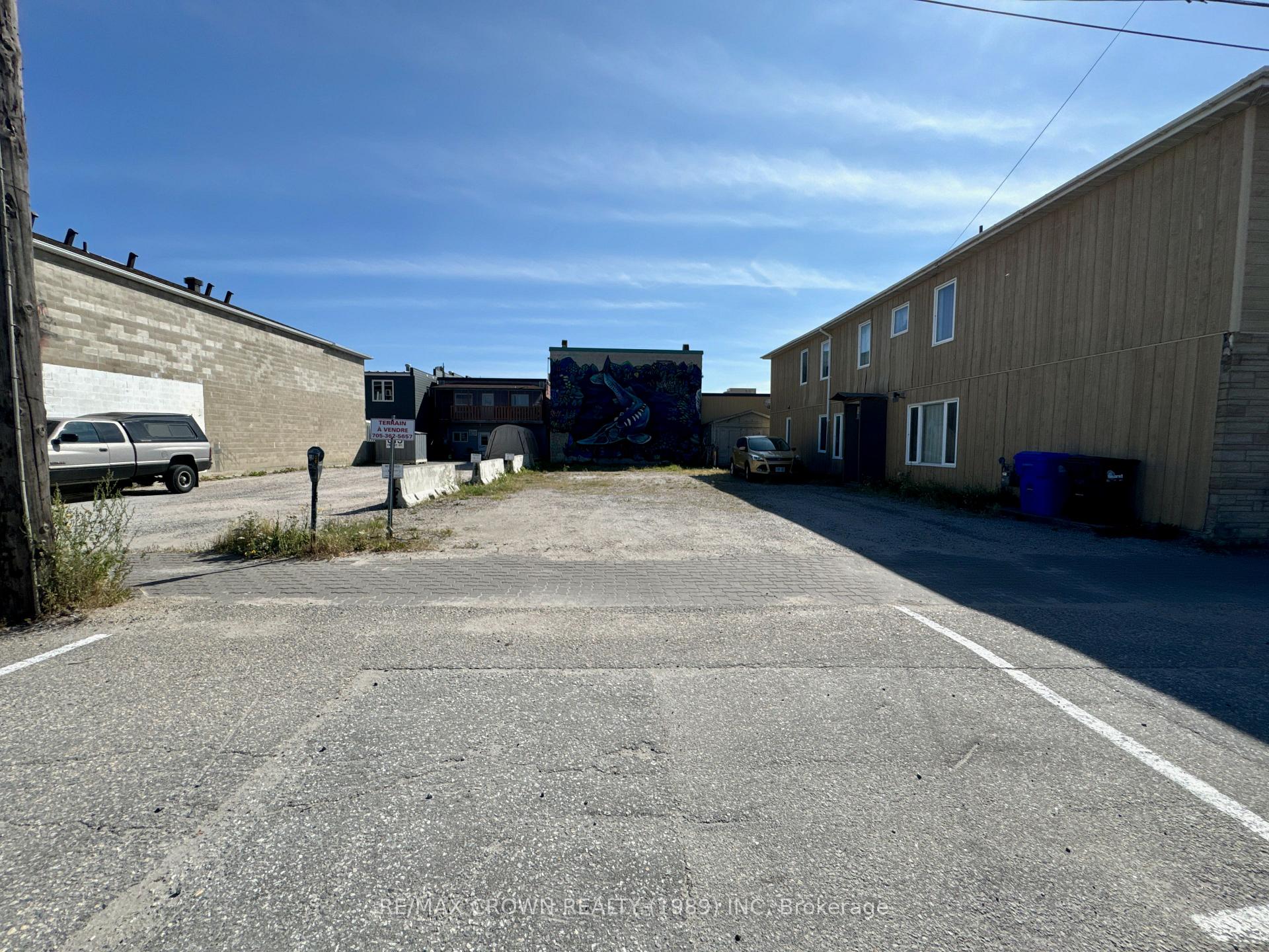 Photo 3 of 817 Front Street, Hearst — HOMEH