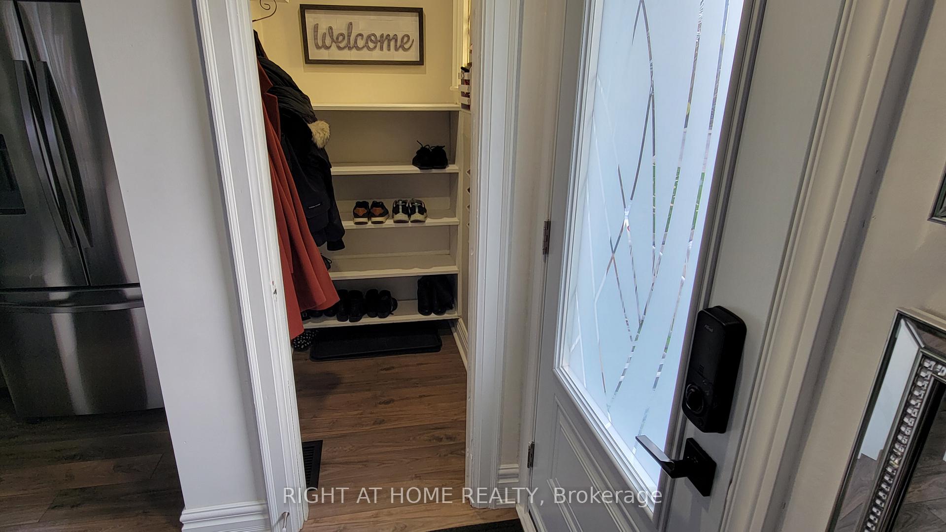 Photo 4 of 124 Barons Avenue S, Hamilton, Bartonville — HOMEH