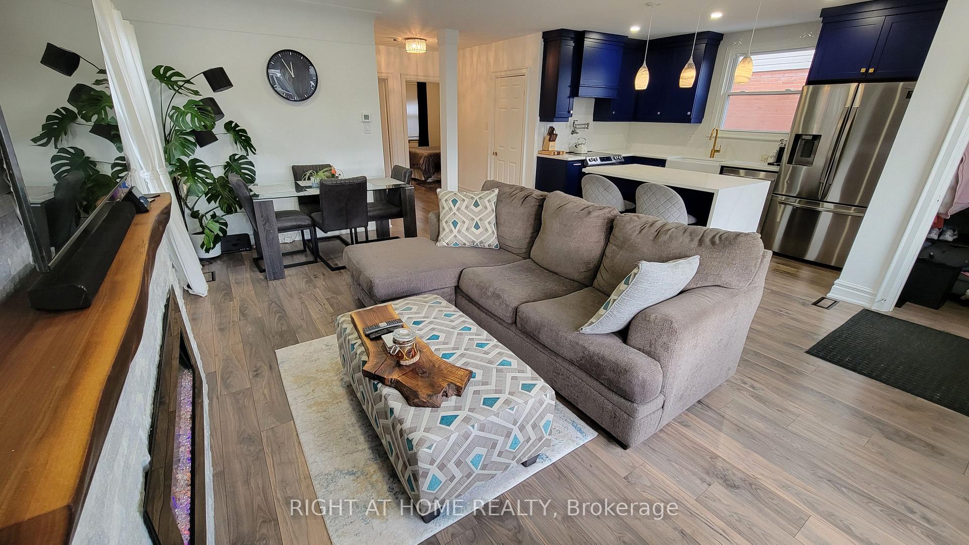 Photo 8 of 124 Barons Avenue S, Hamilton, Bartonville — HOMEH