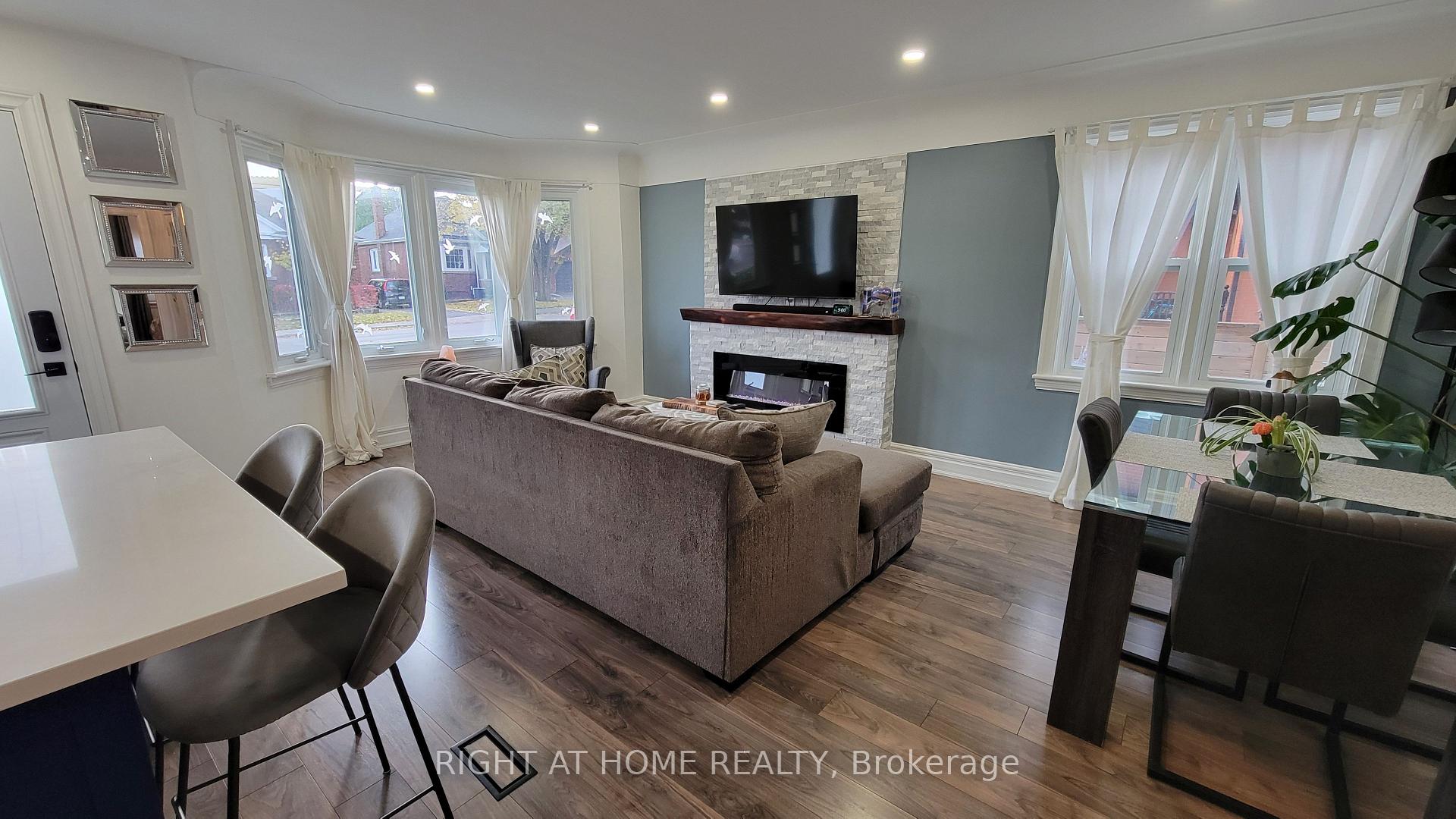 Photo 9 of 124 Barons Avenue S, Hamilton, Bartonville — HOMEH