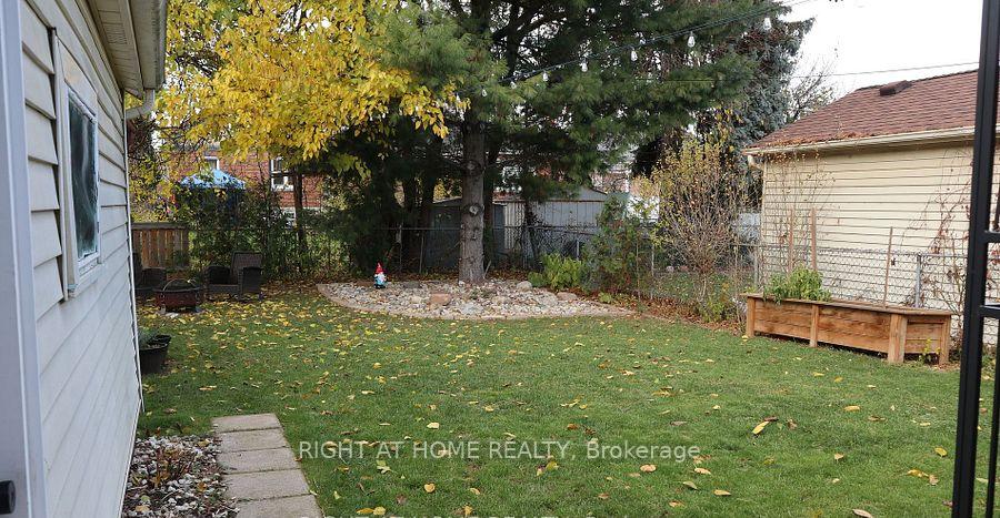 Photo 24 of 124 Barons Avenue S, Hamilton, Bartonville — HOMEH