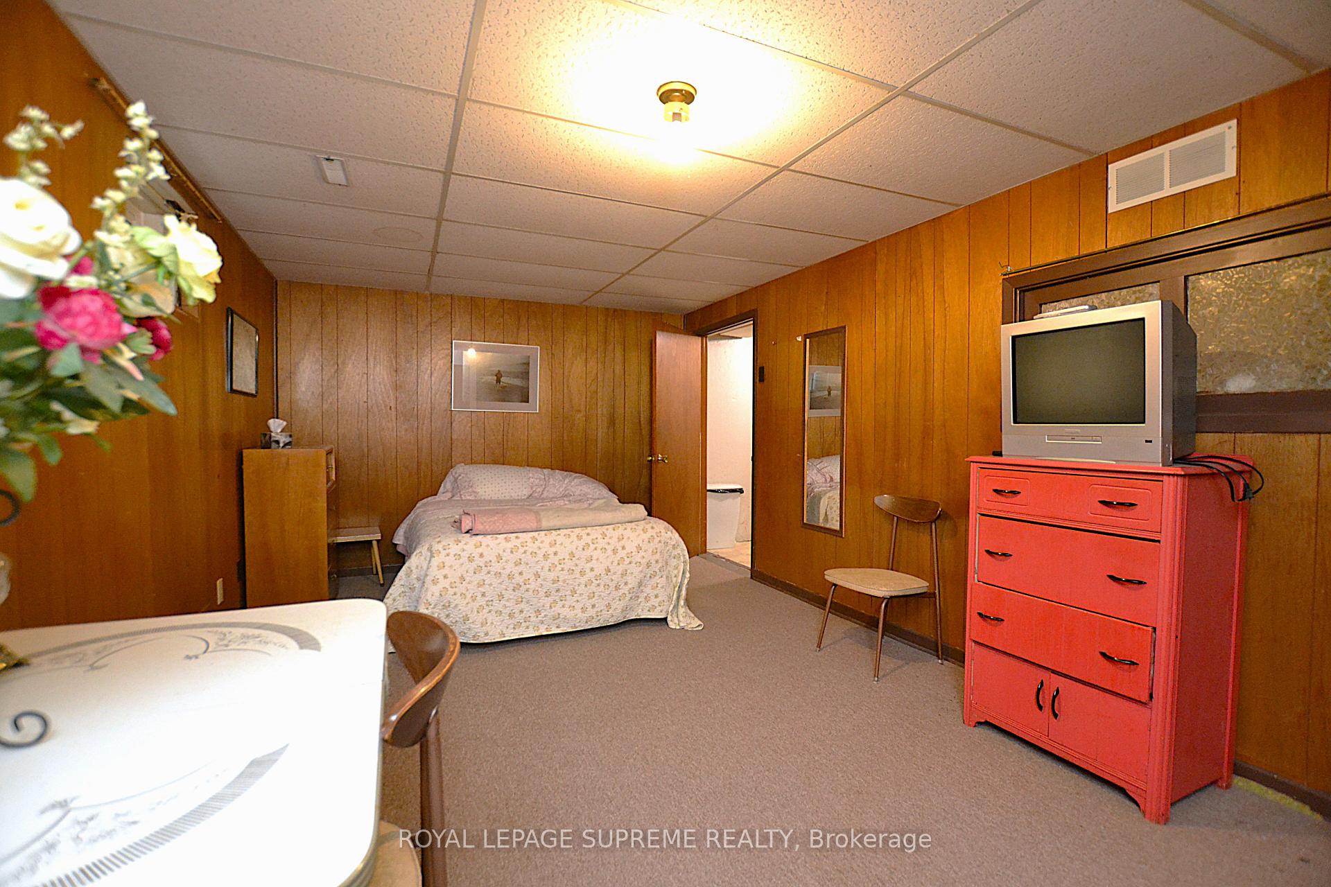 Photo 16 of 25 Brookland Drive, Brampton, Avondale — HOMEH