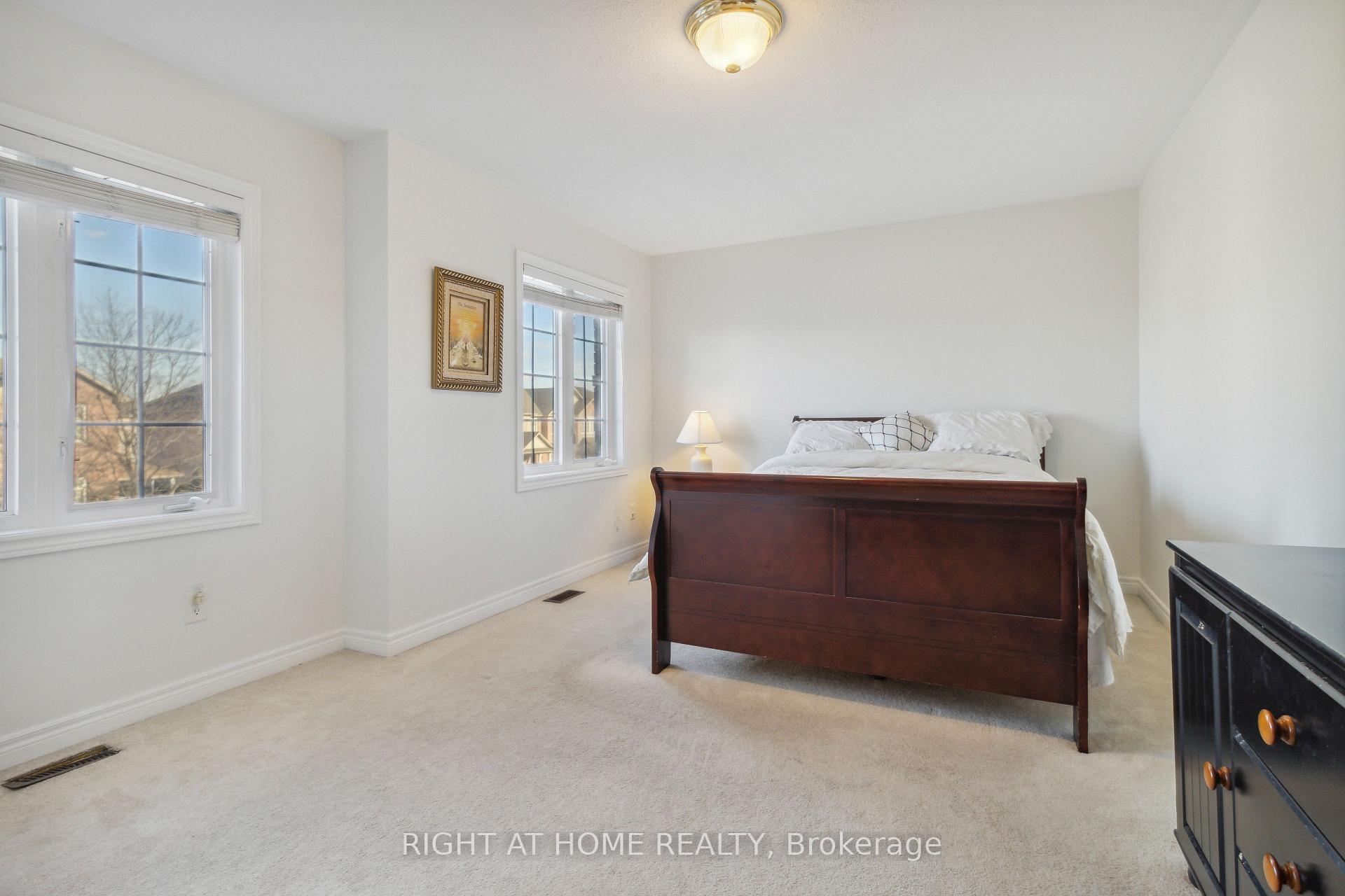 Photo 20 of 52 Runnymede Crescent, Brampton, Sandringham-Wellington — HOMEH