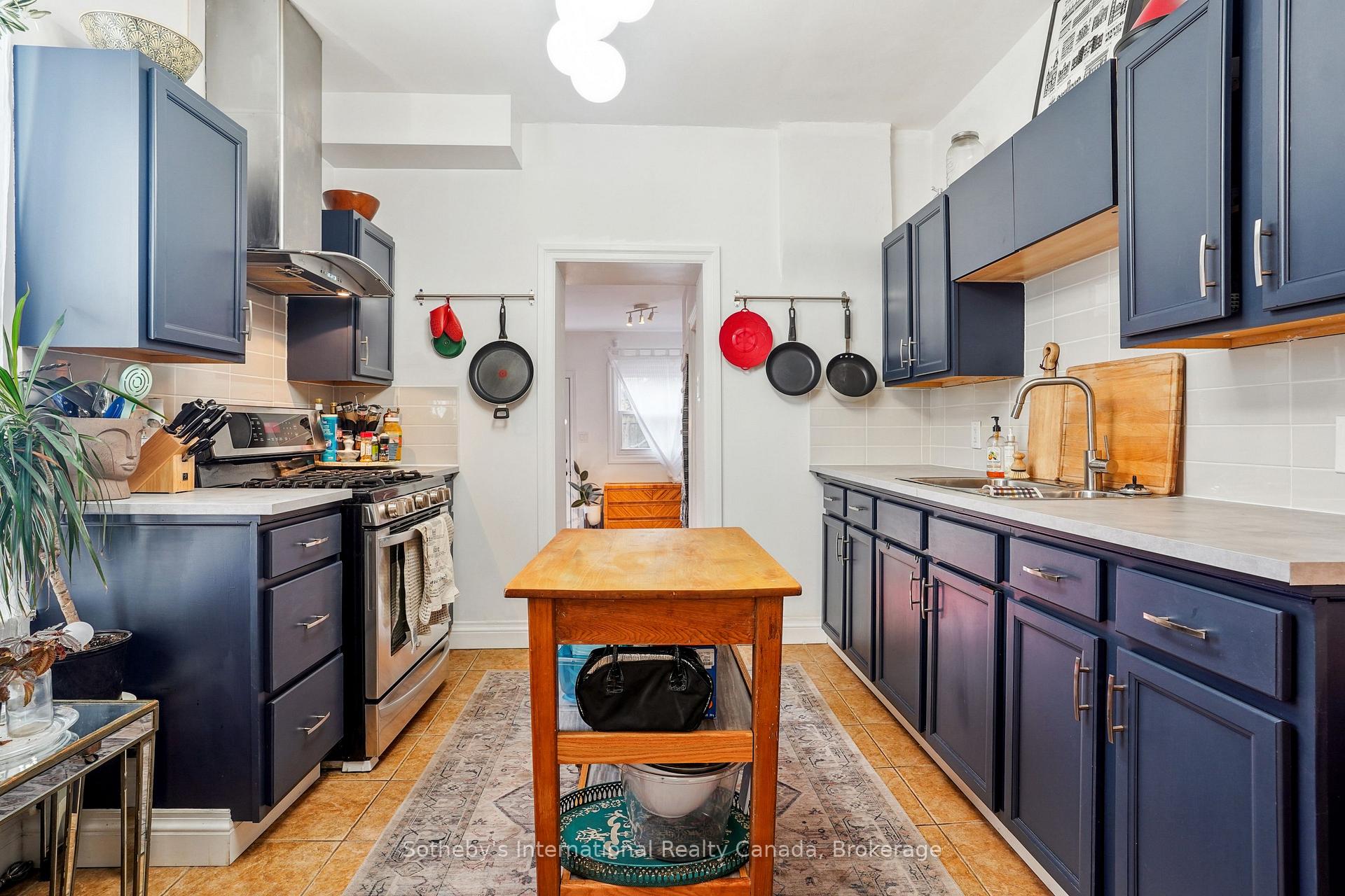 Photo 14 of 85 Barton Street W, Hamilton, Central — HOMEH