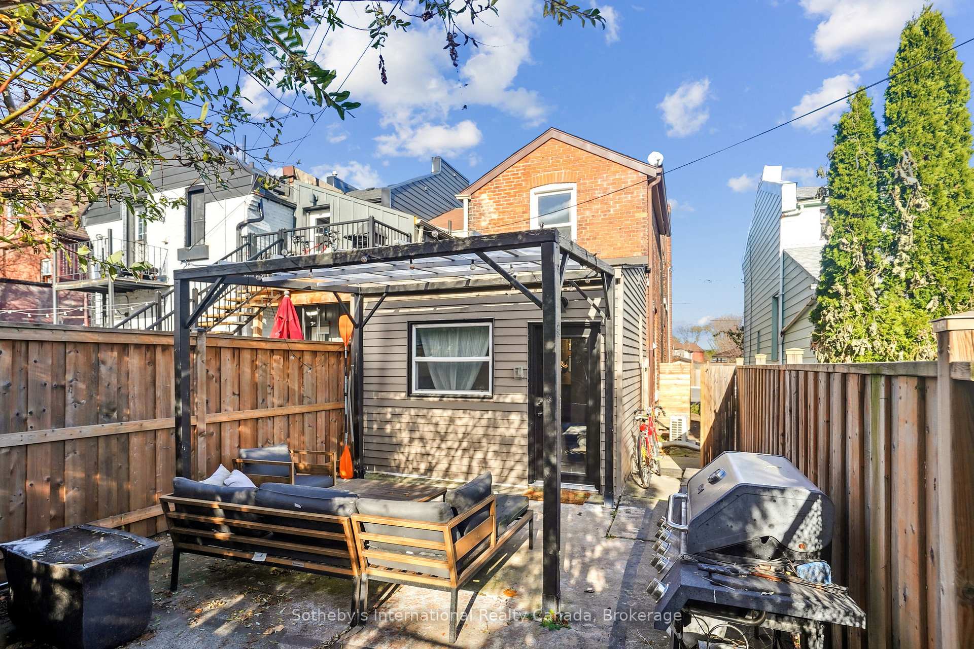 Photo 31 of 85 Barton Street W, Hamilton, Central — HOMEH