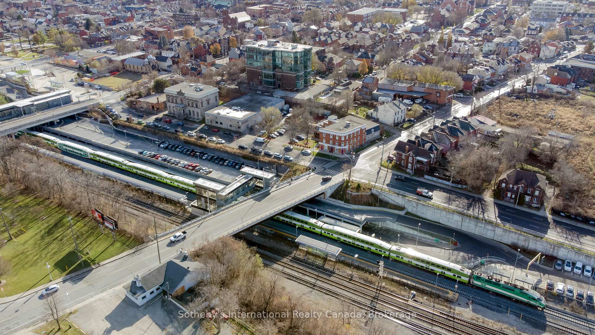 Photo 36 of 85 Barton Street W, Hamilton, Central — HOMEH