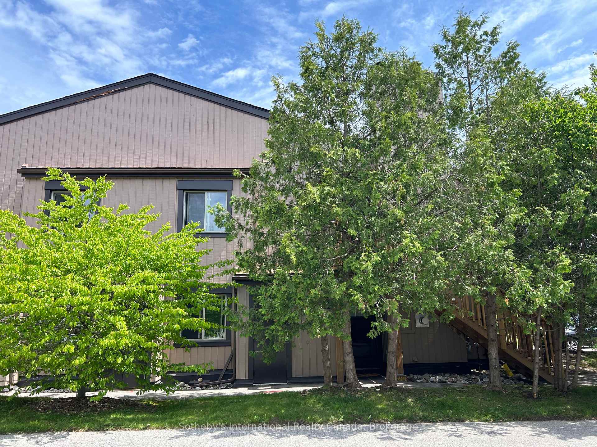 Photo 1 of Unit 136, 27 Dawson Drive, Collingwood — HOMEH