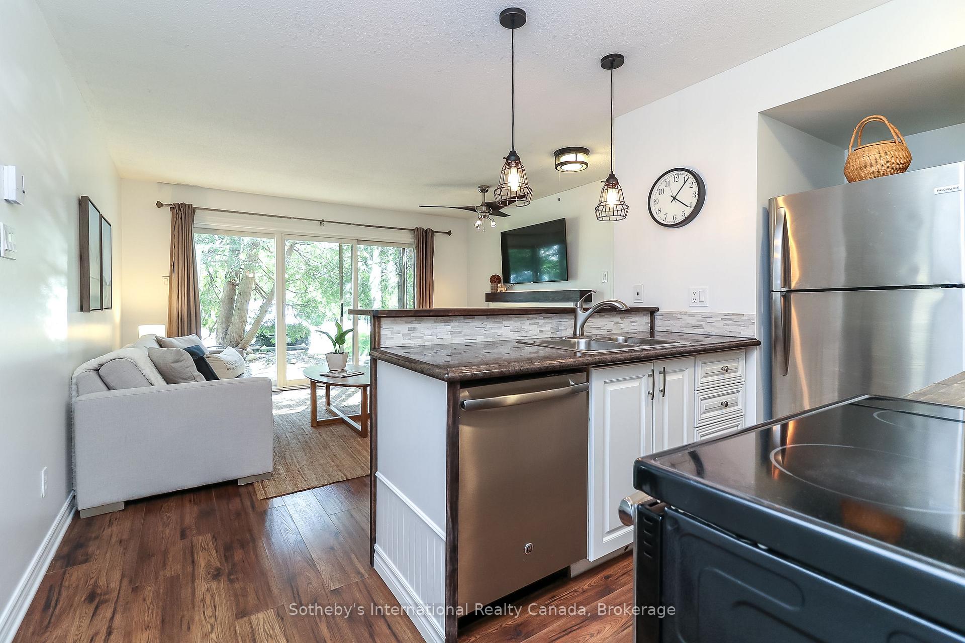 Photo 14 of Unit 136, 27 Dawson Drive, Collingwood — HOMEH