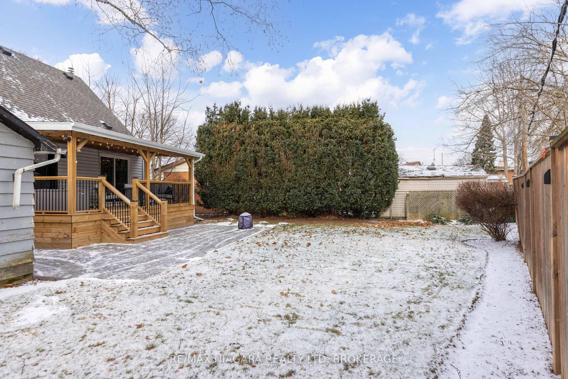 Photo 26 of 86 Devon Road, St. Catharines, Vine/Linwell — HOMEH