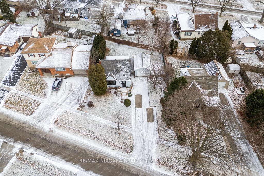 Photo 28 of 86 Devon Road, St. Catharines, Vine/Linwell — HOMEH