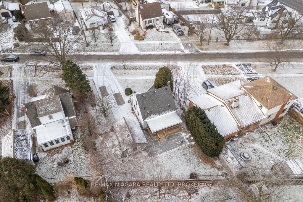 Photo 30 of 86 Devon Road, St. Catharines, Vine/Linwell — HOMEH